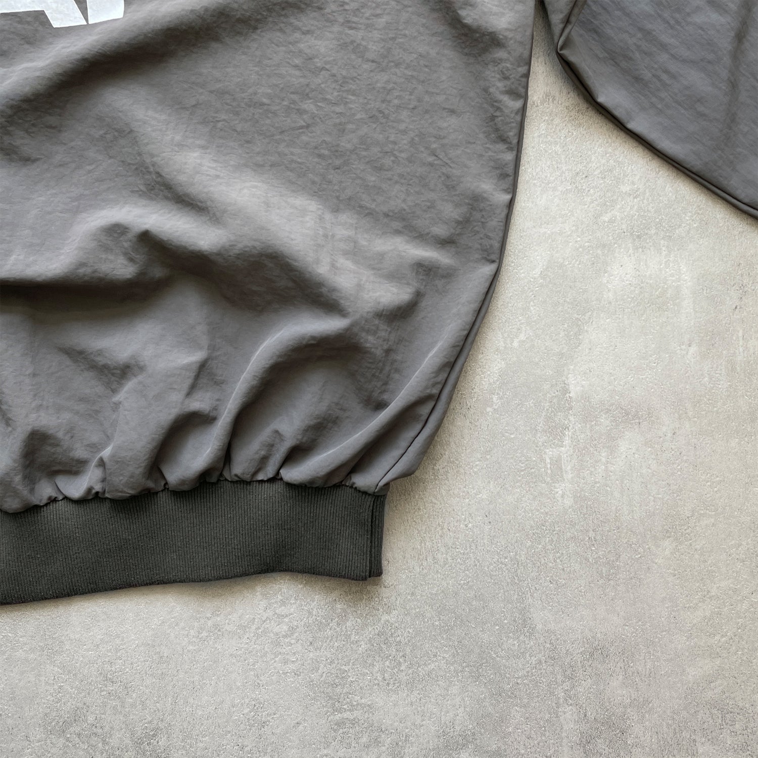 USA TODAY nylon tee / chacoal