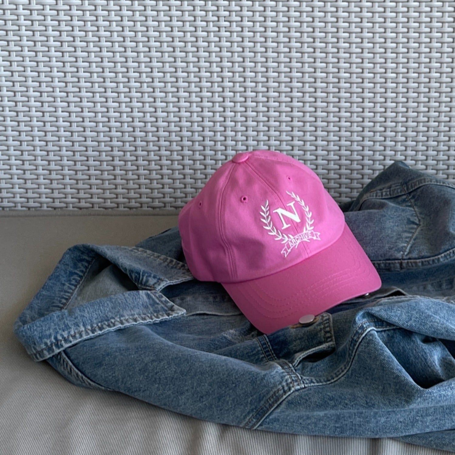 pink cap / pink