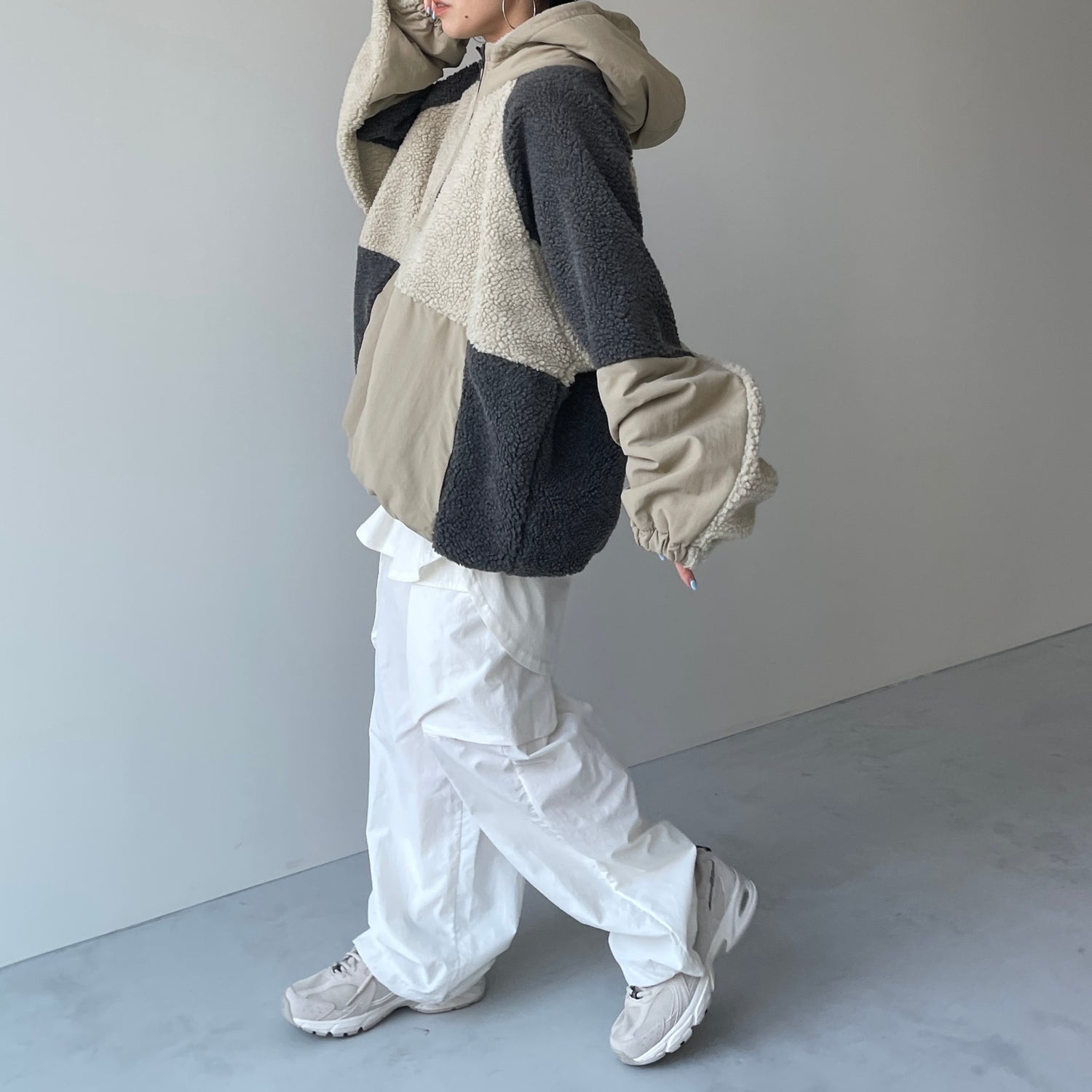over size BOA hoodie blouson / beige