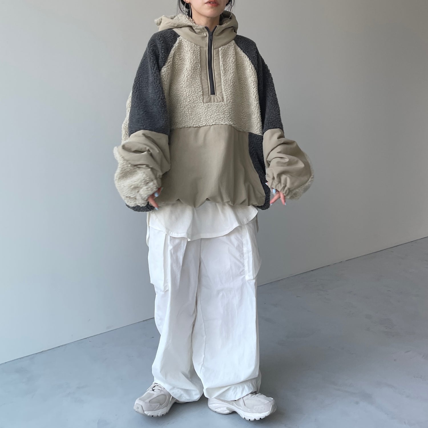 over size BOA hoodie blouson / beige