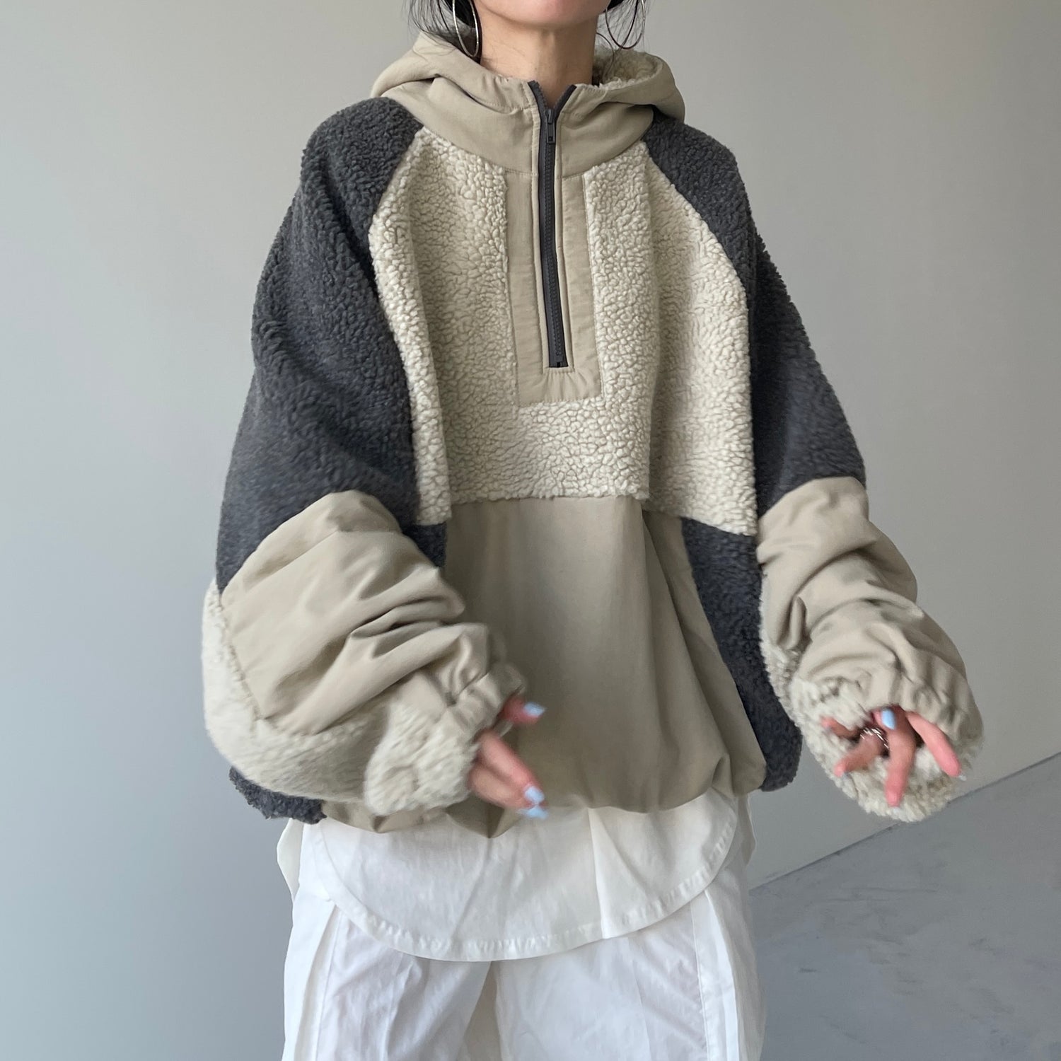 over size BOA hoodie blouson / beige