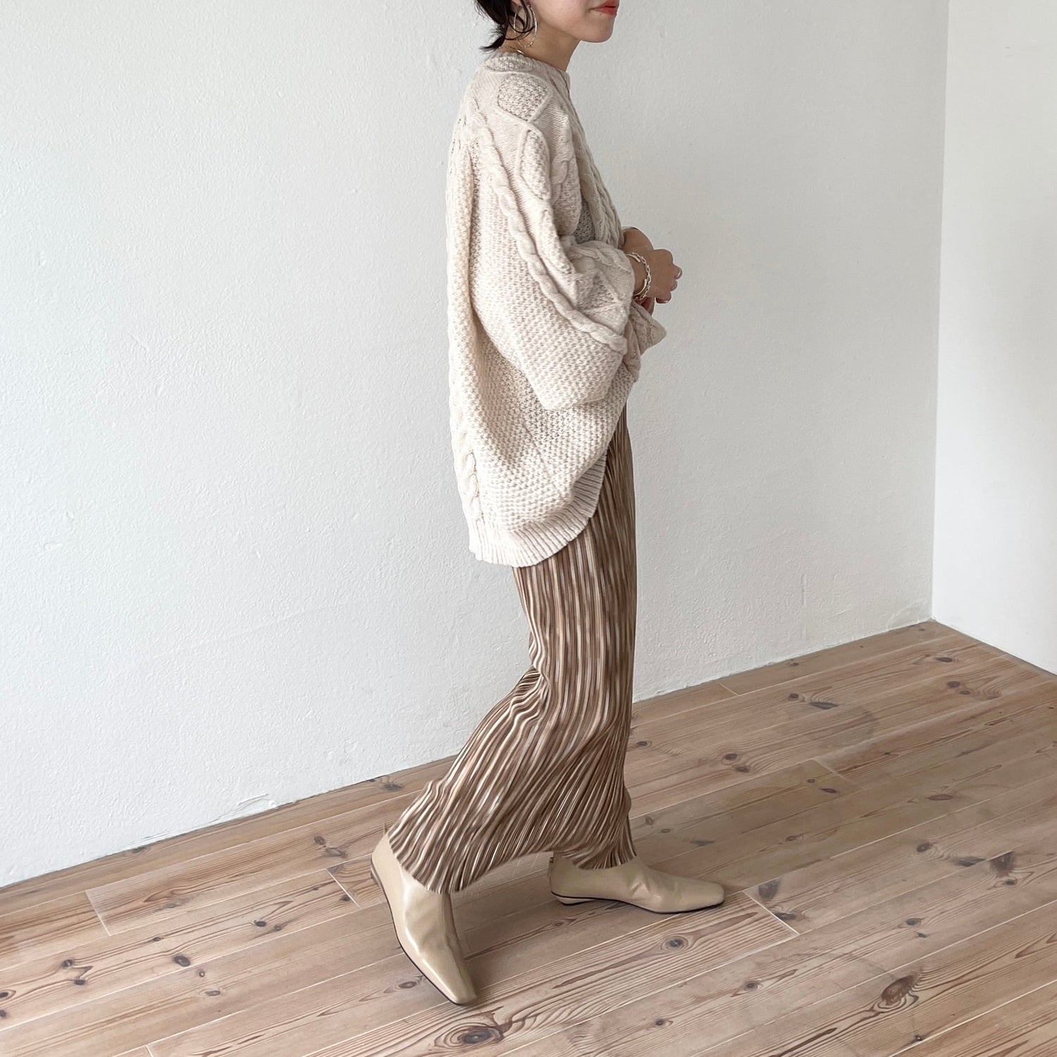 【SAMPLE】volume sleeve cable knit / ivory