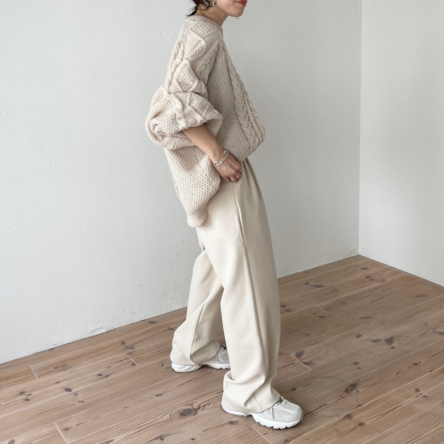 【SAMPLE】volume sleeve cable knit / ivory