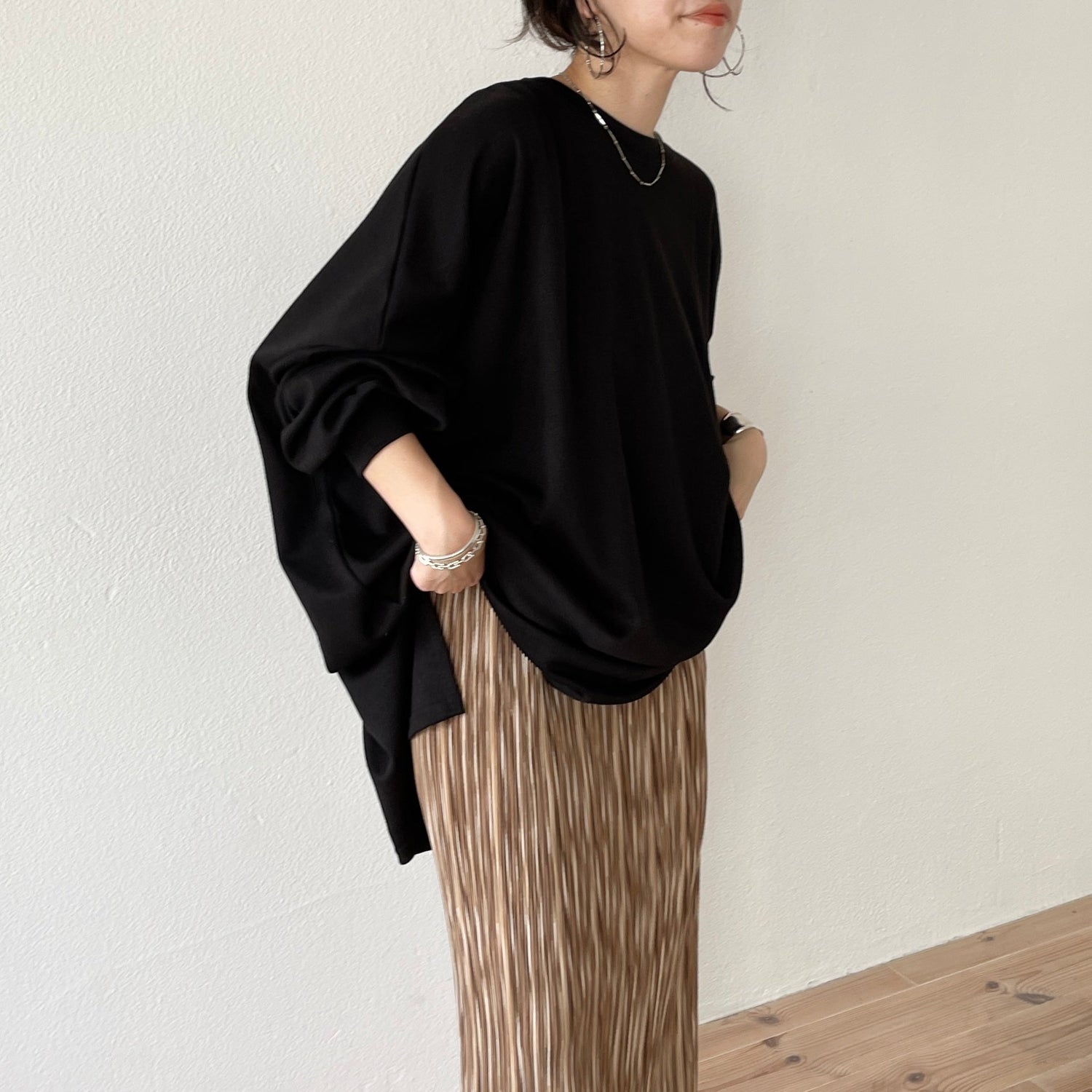 【SAMPLE】daily daily super stretch pleats skirt / mont blanc