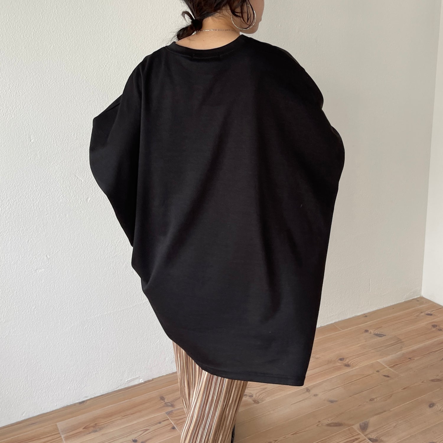 super loose light sweatee / black