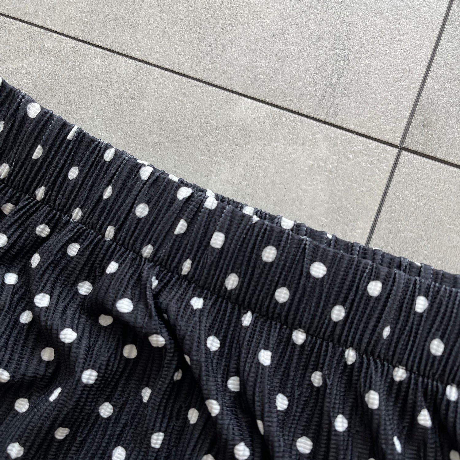 DOT SKIRT / black