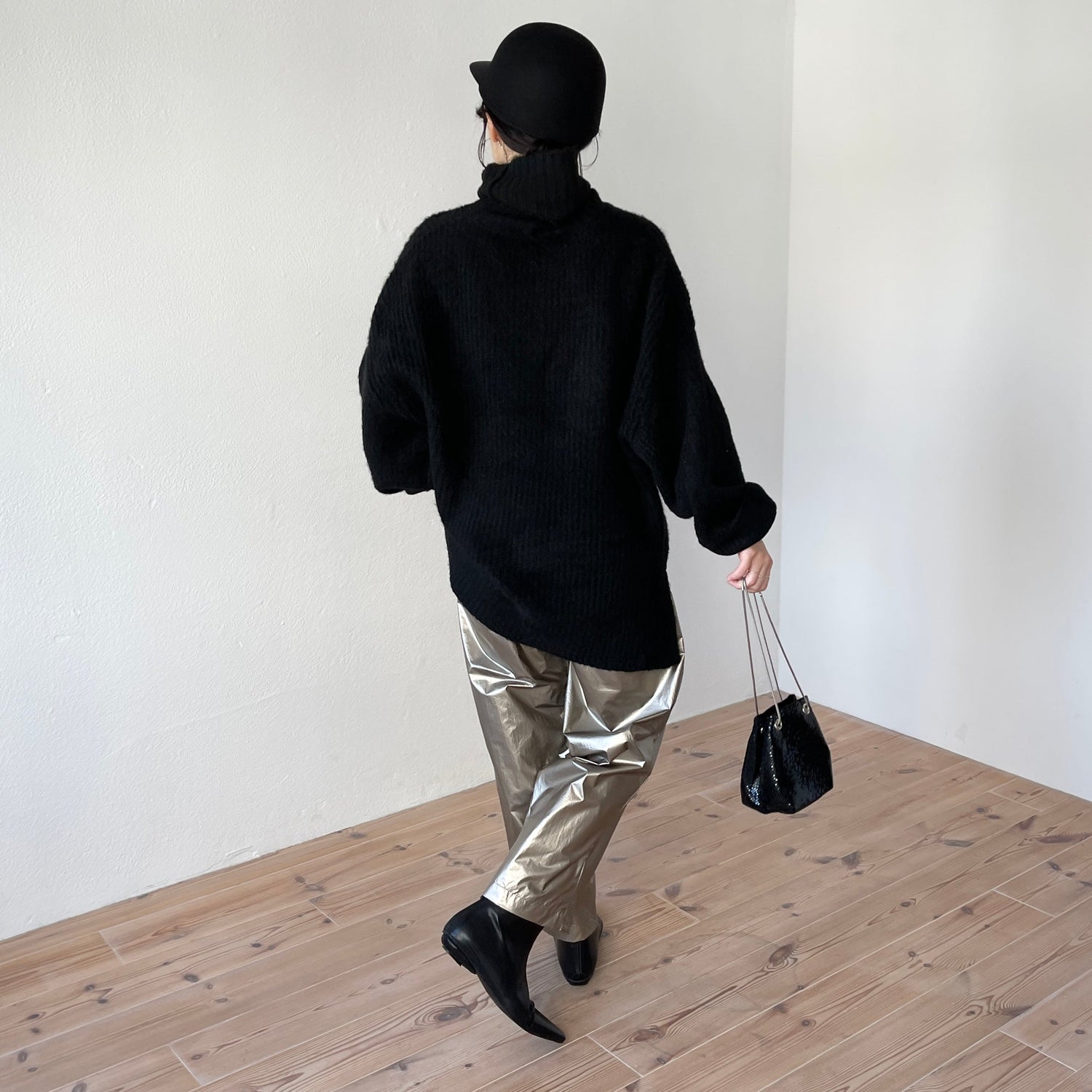【SAMPLE】double tuck metallic pants / gold