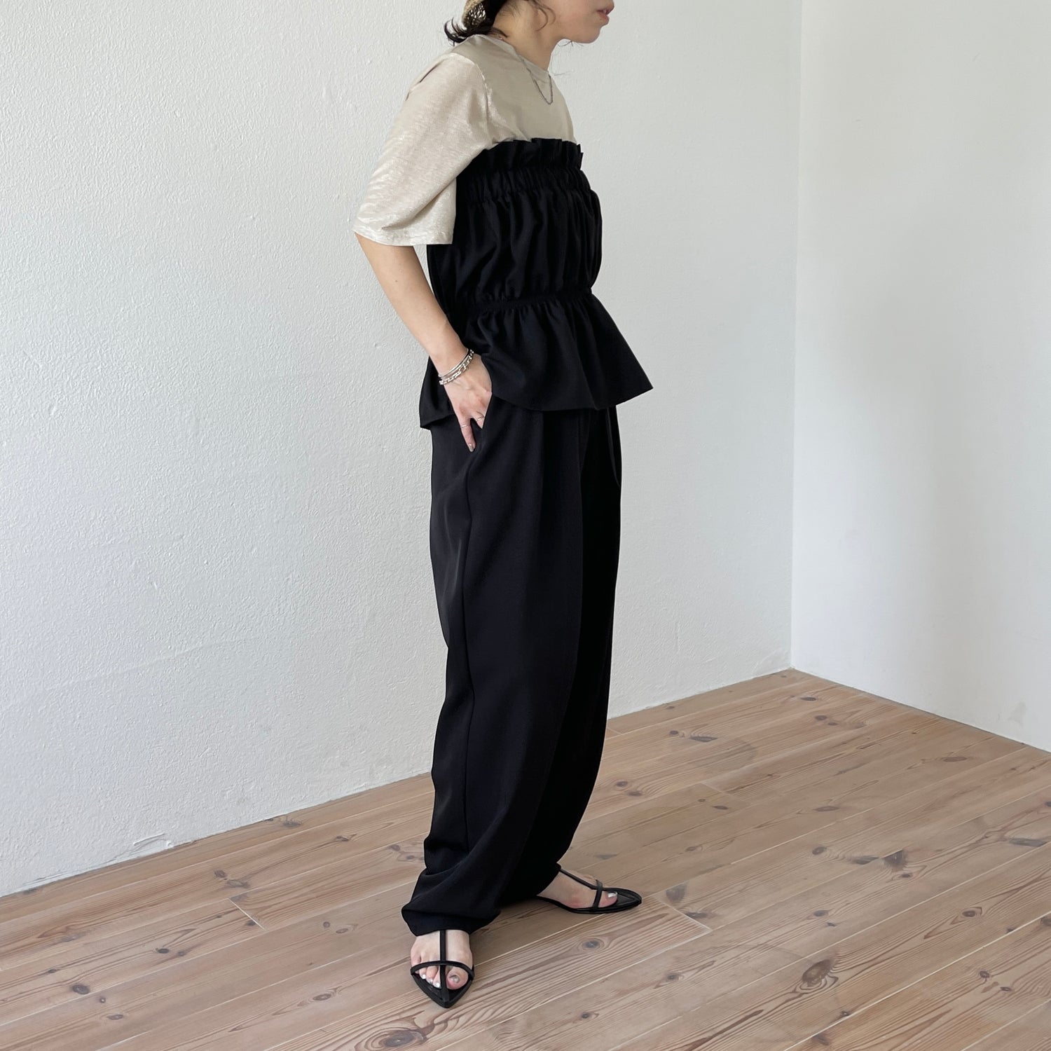 plus one bustier / black (綺麗目ツルッと素材)