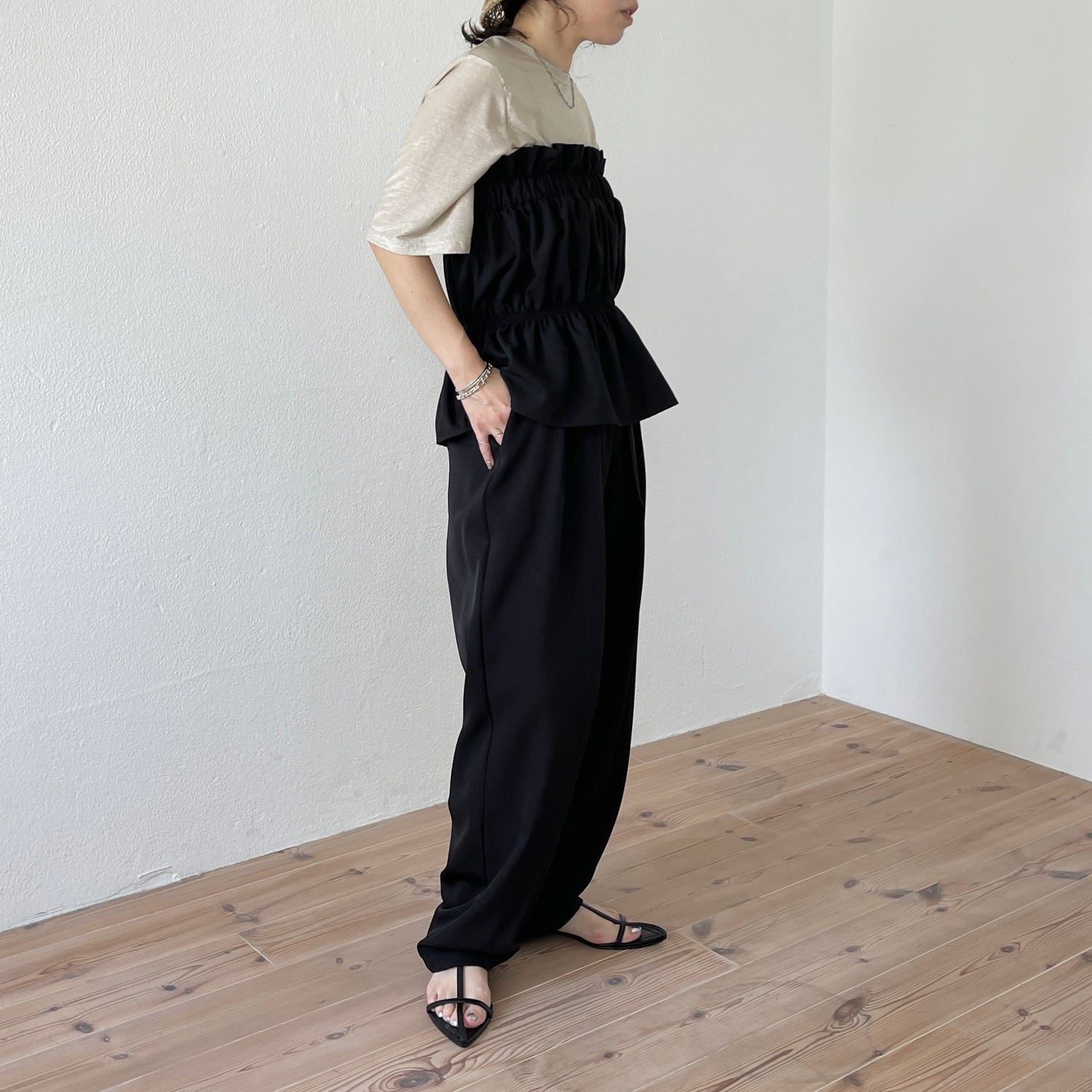 plus one nylon bustier / black (シャカシャカナイロン素材)