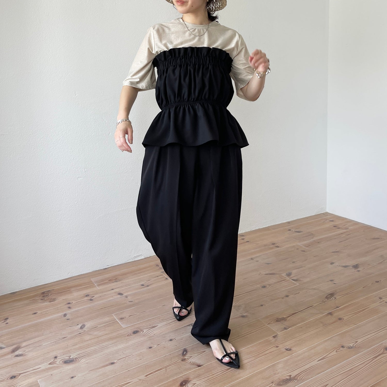 plus one nylon bustier / black (シャカシャカナイロン素材)