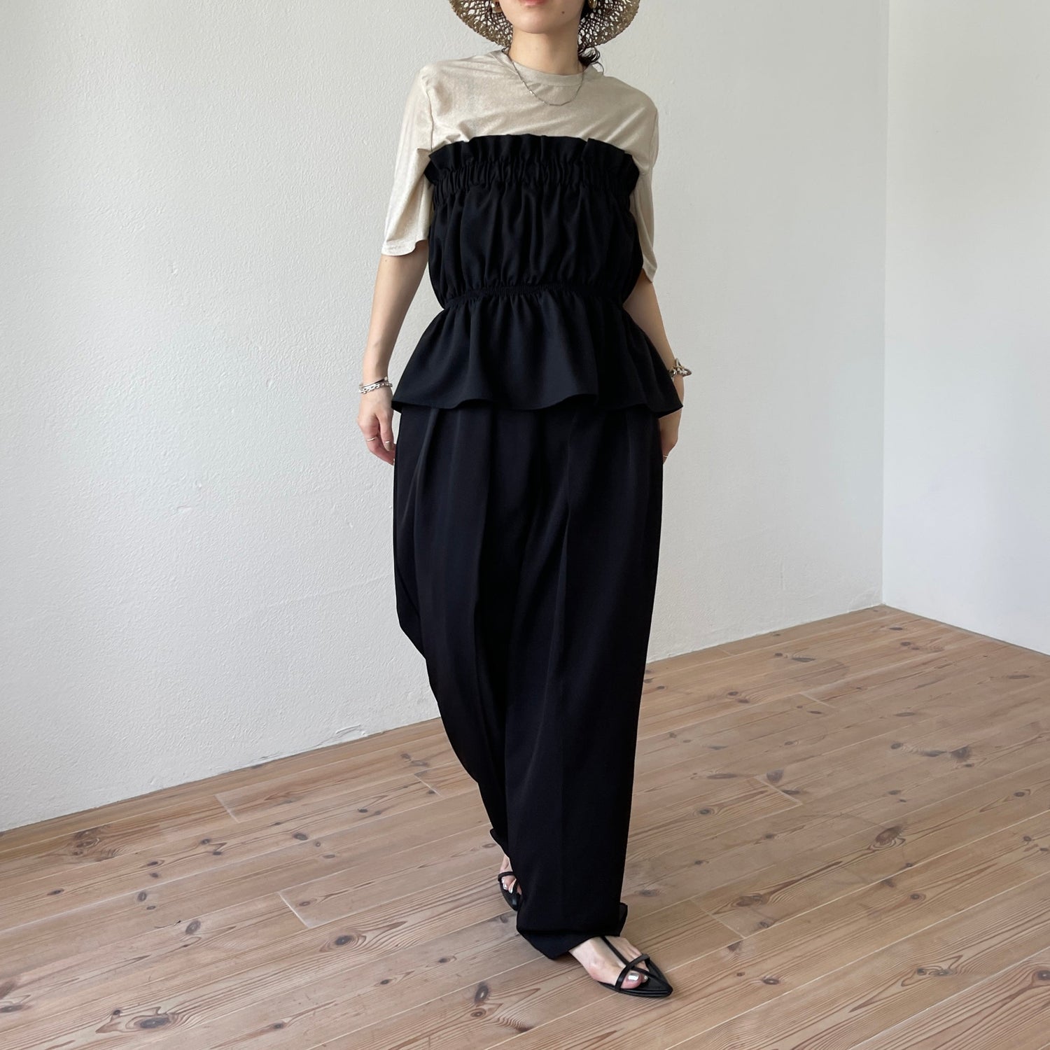 plus one nylon bustier / black (シャカシャカナイロン素材)