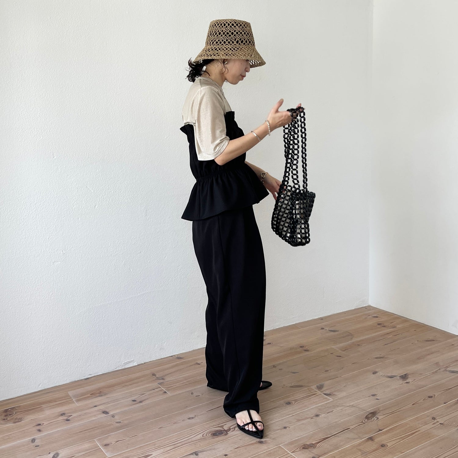 plus one nylon bustier / black (シャカシャカナイロン素材)