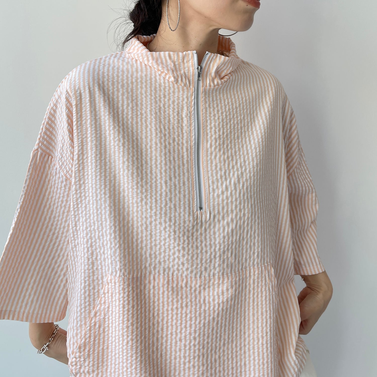 over size half zip holiday PO / blue