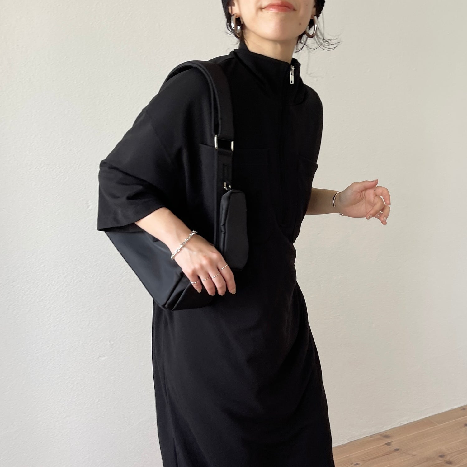 high neck half zip one piece / black