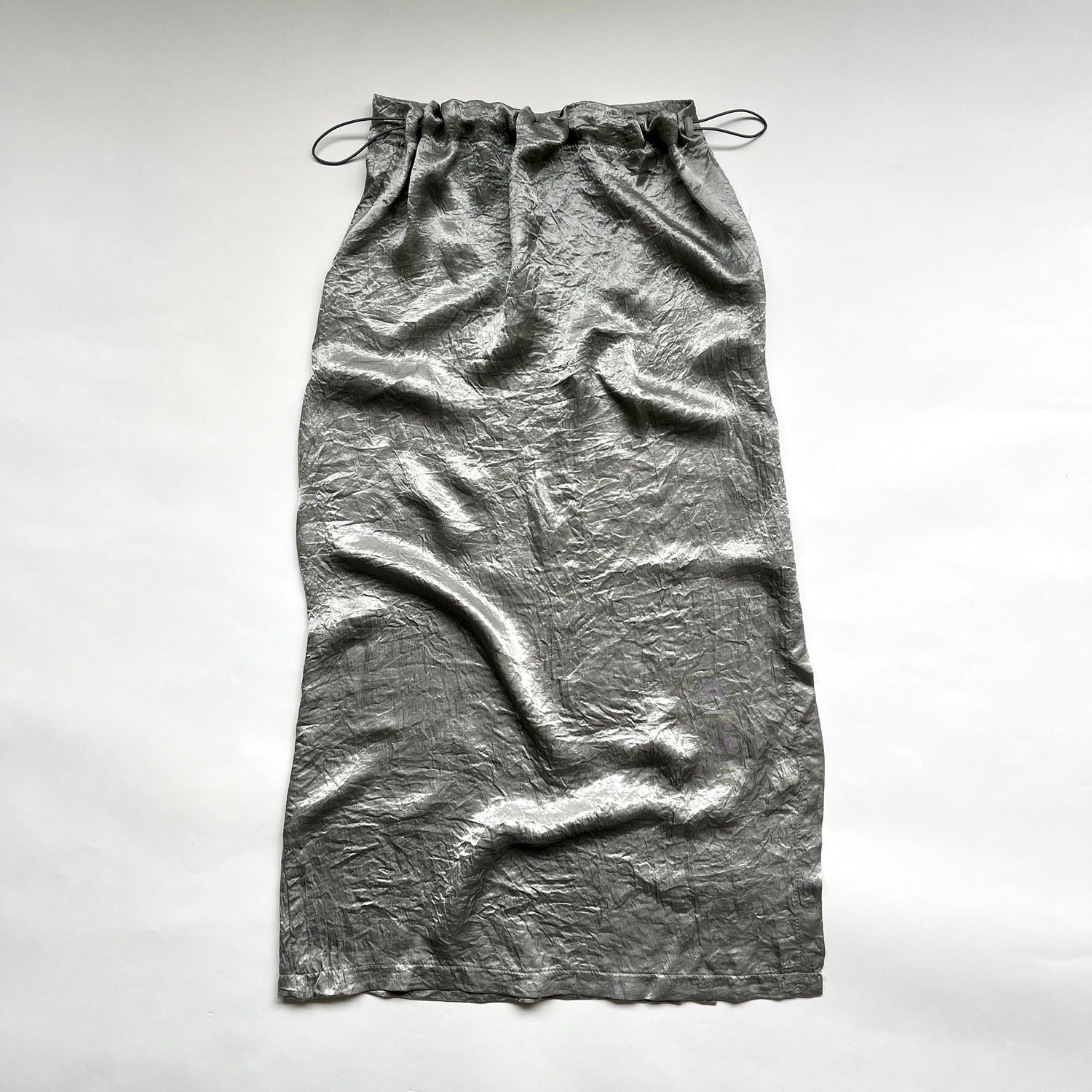 【SAMPLE】metallic side slit skirt / silver