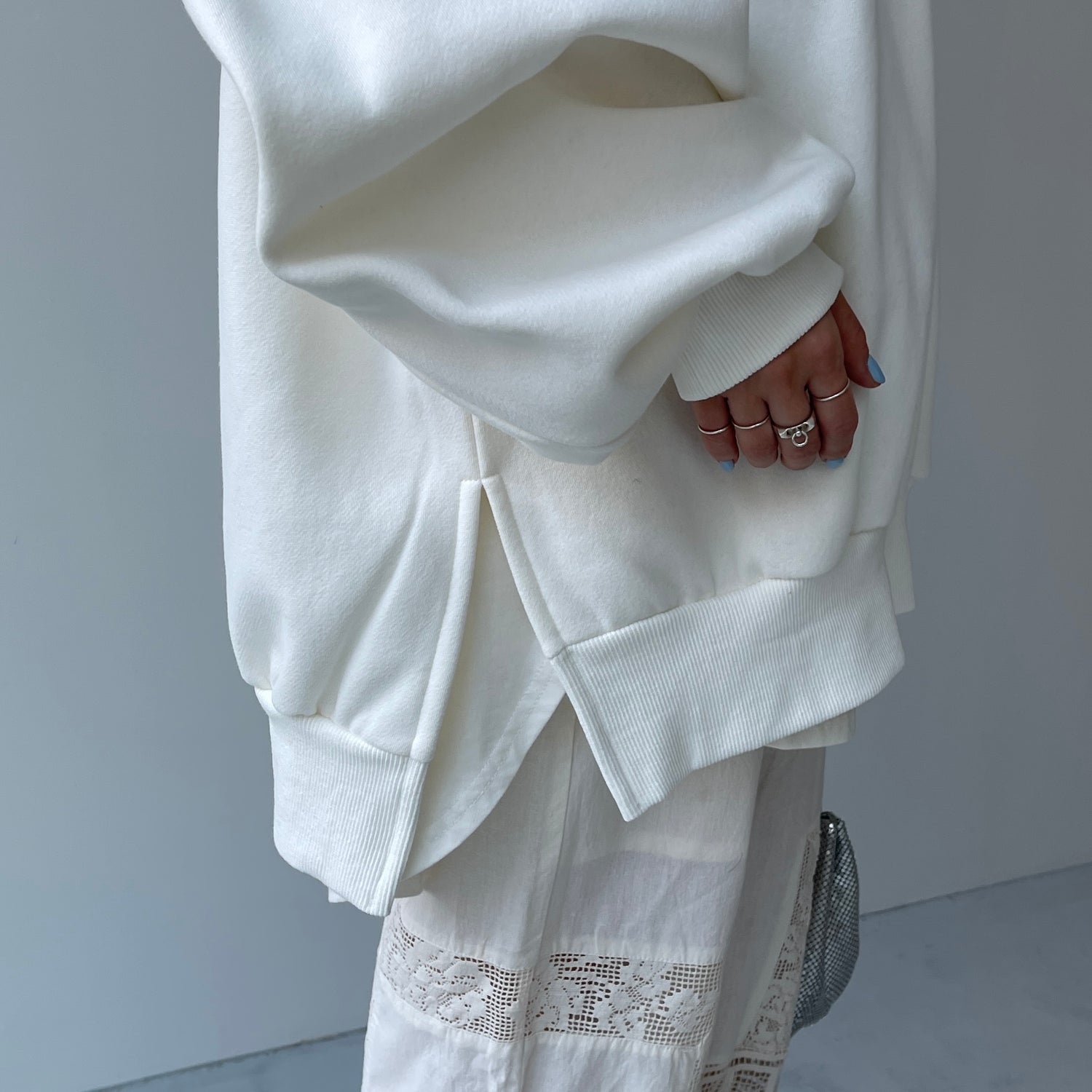 【SAMPLE】OSUMITSUKI sweat / white