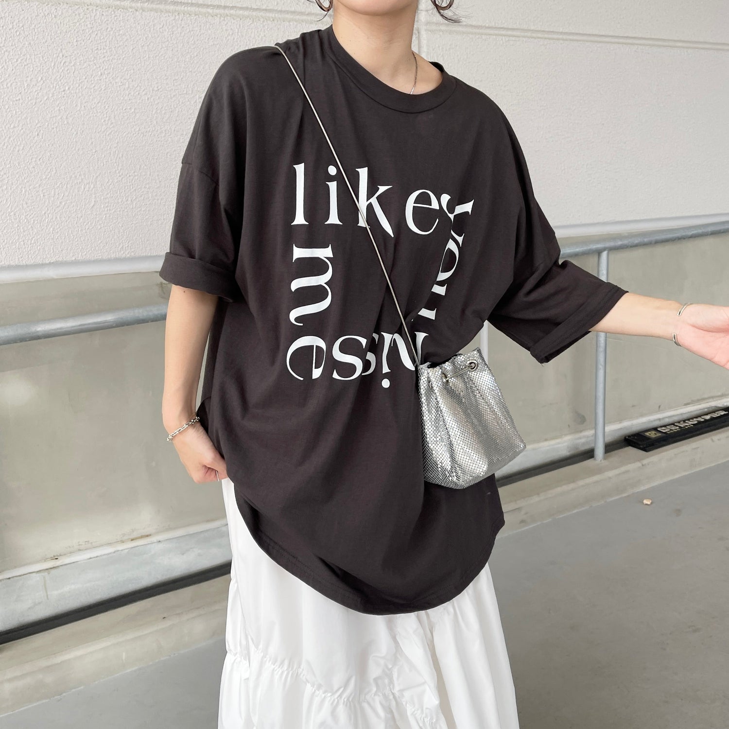 【SAMPLE】over size lettering tee / black