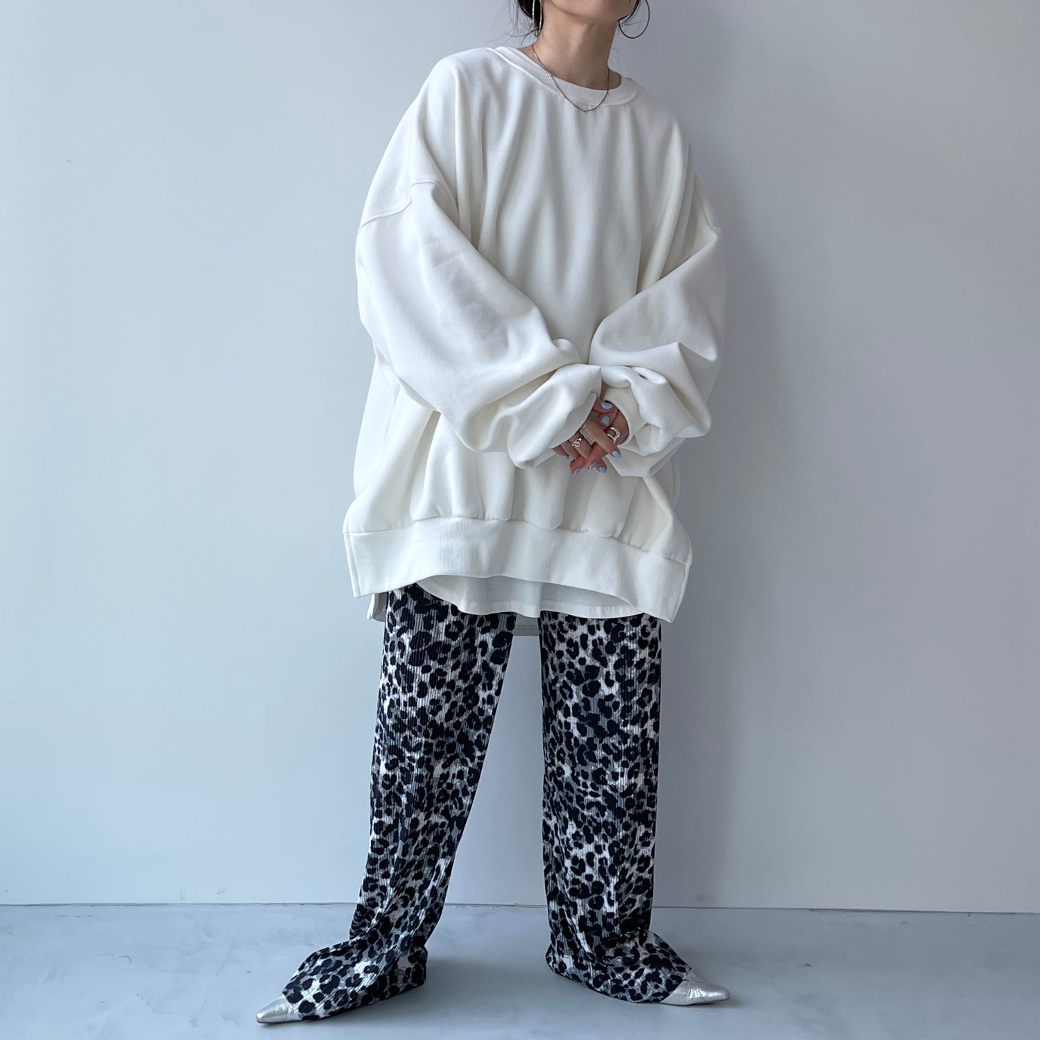 【SAMPLE】OSUMITSUKI sweat / white