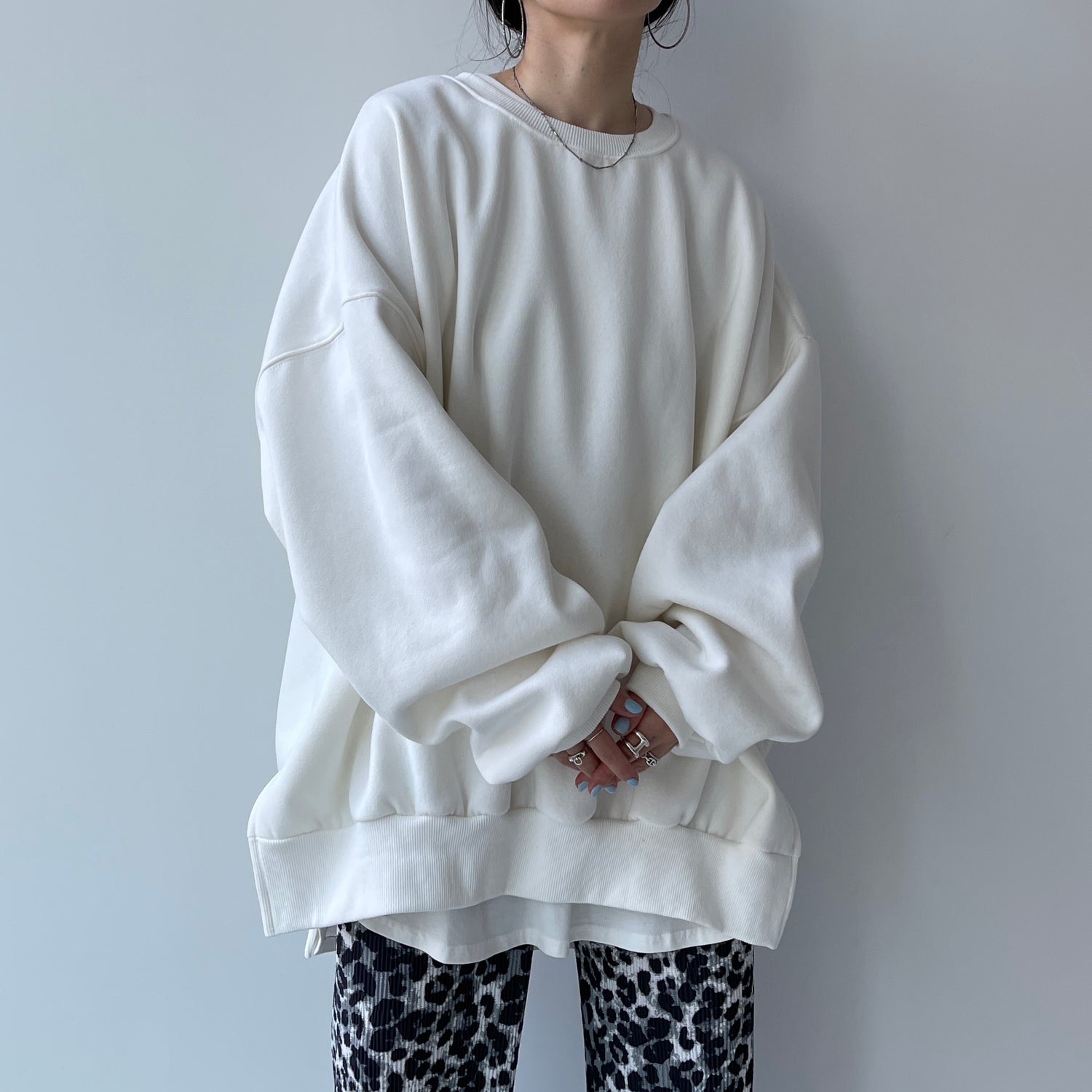 【SAMPLE】OSUMITSUKI sweat / white