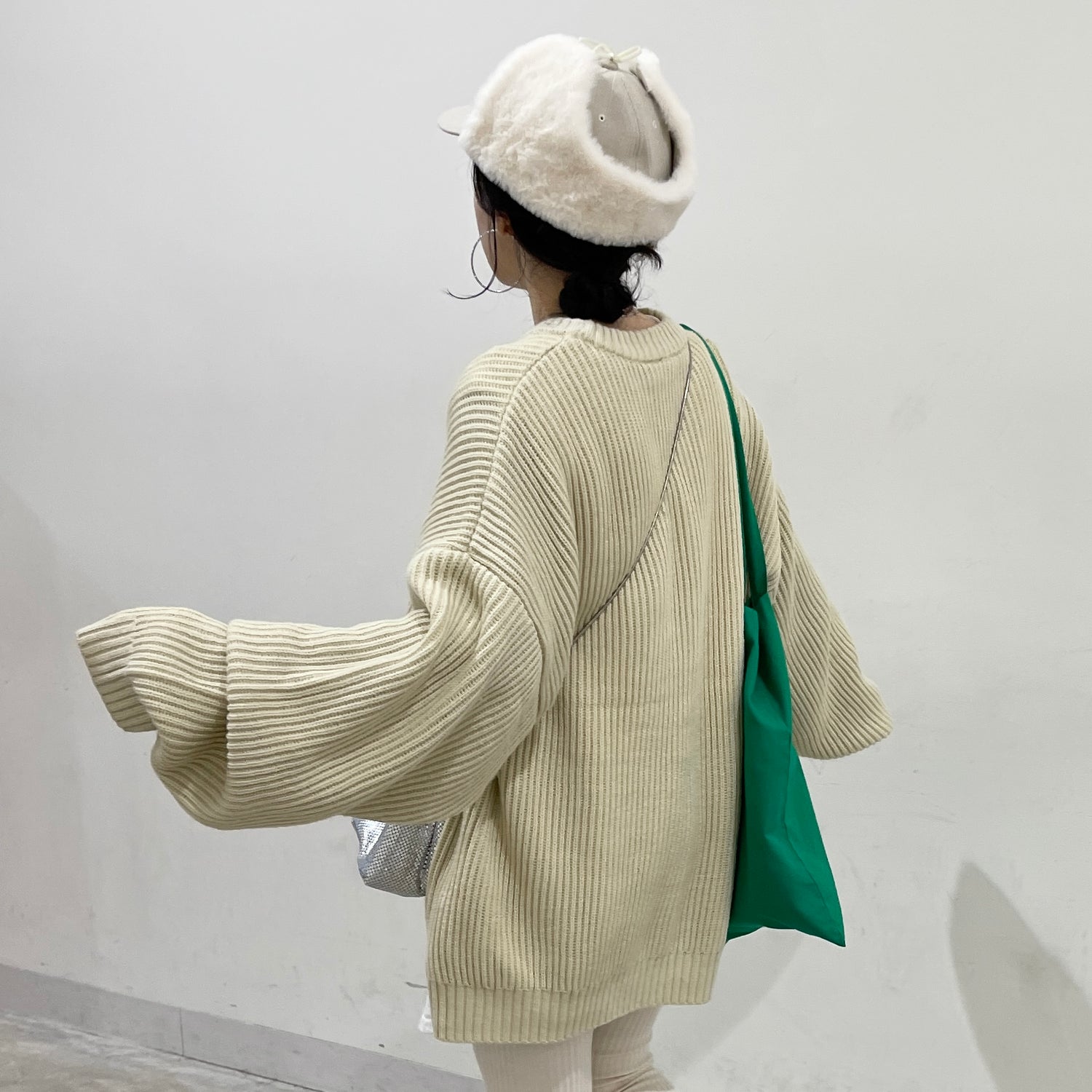 perfect silhouette super over knit / ivory
