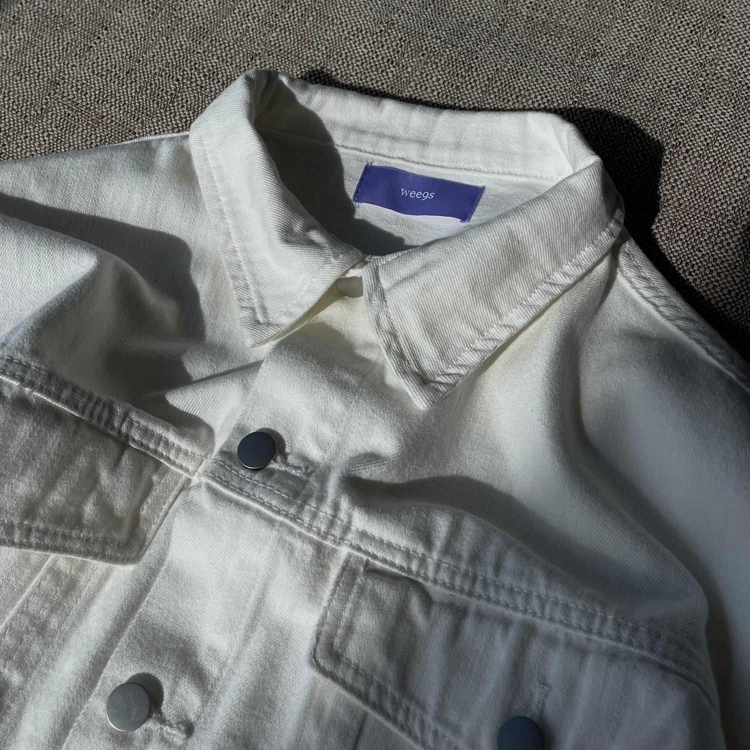 perfect silhouette buddy denim jacket / ivory