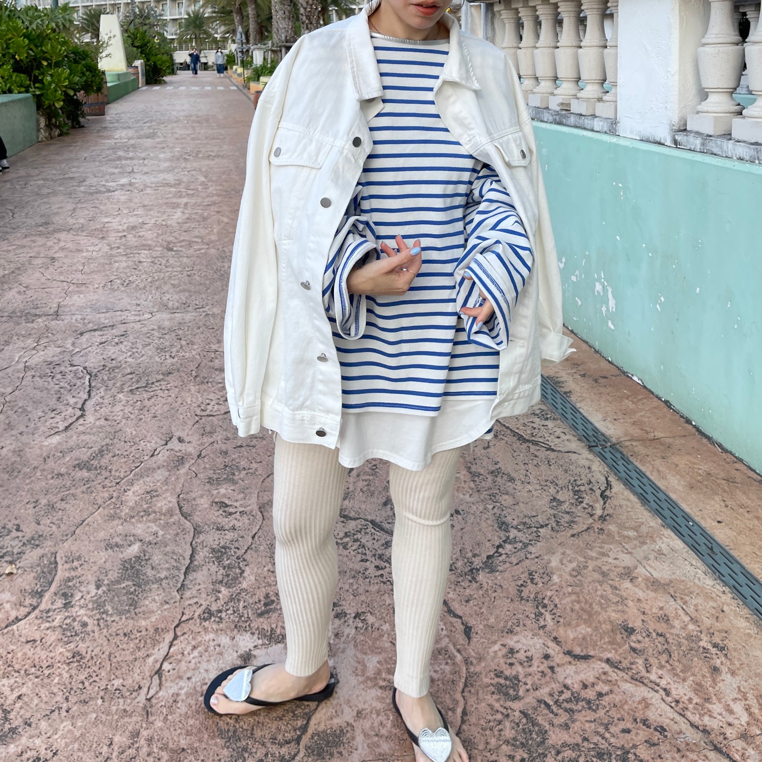 perfect silhouette buddy denim jacket / ivory