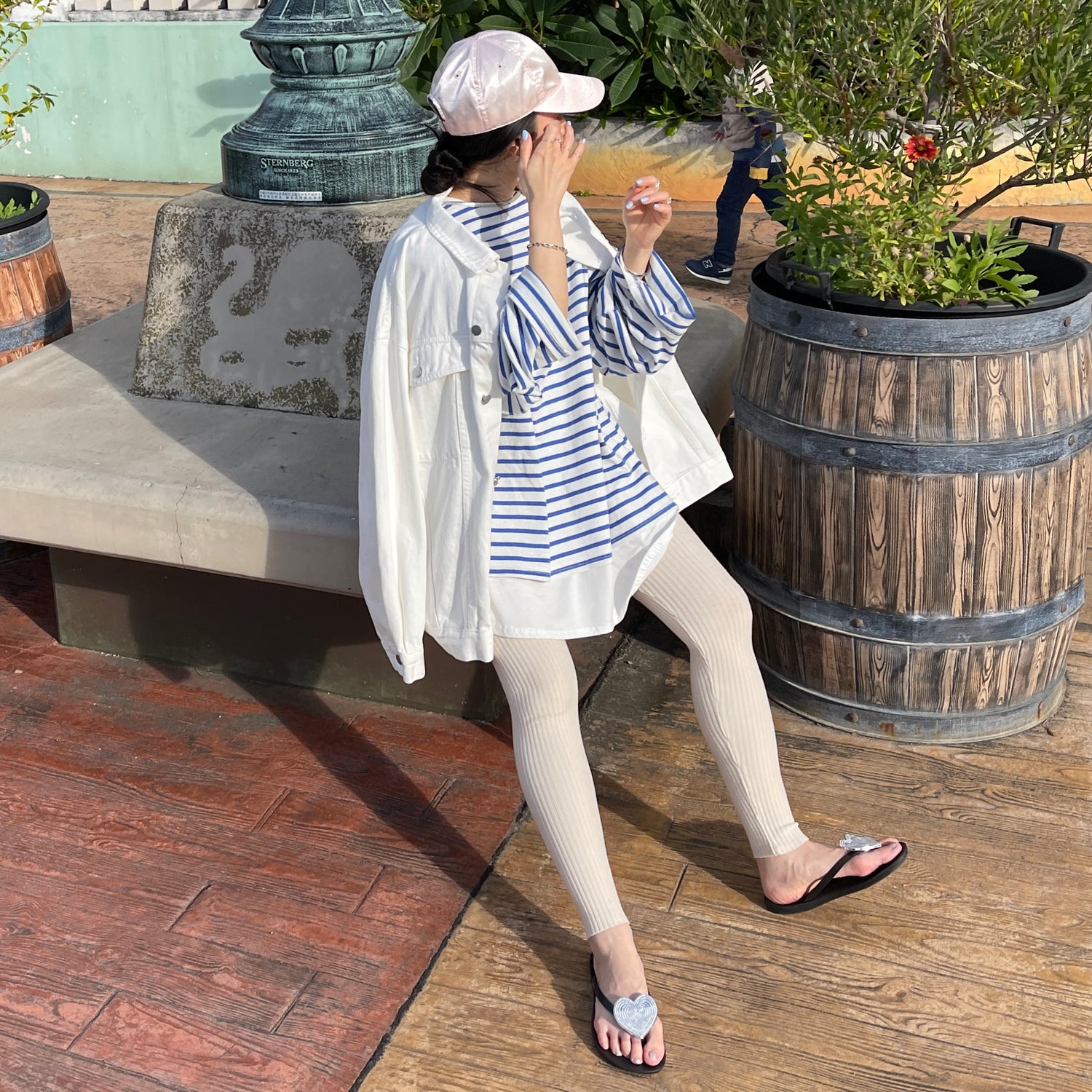 perfect silhouette buddy denim jacket / ivory
