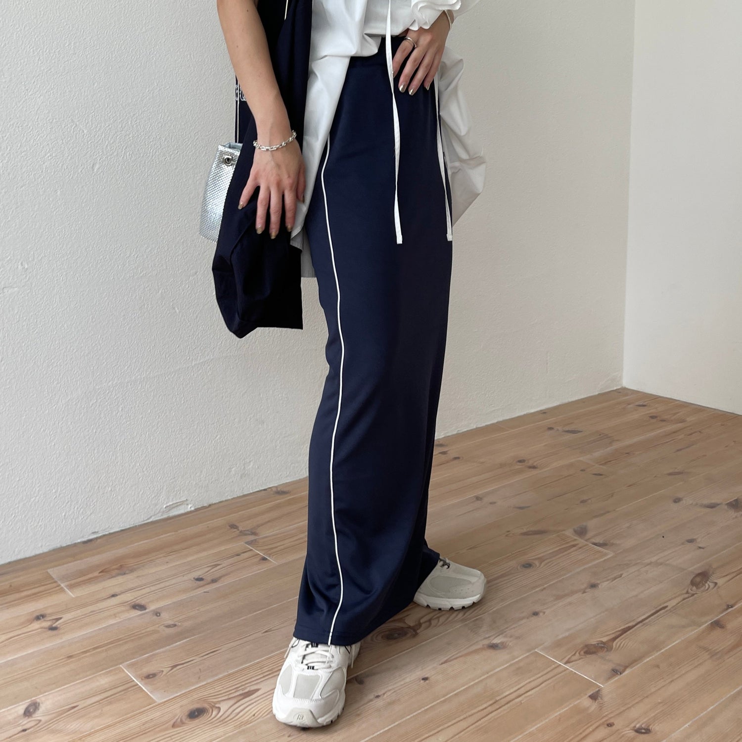 【SAMPLE】side line stretch skirt / navy