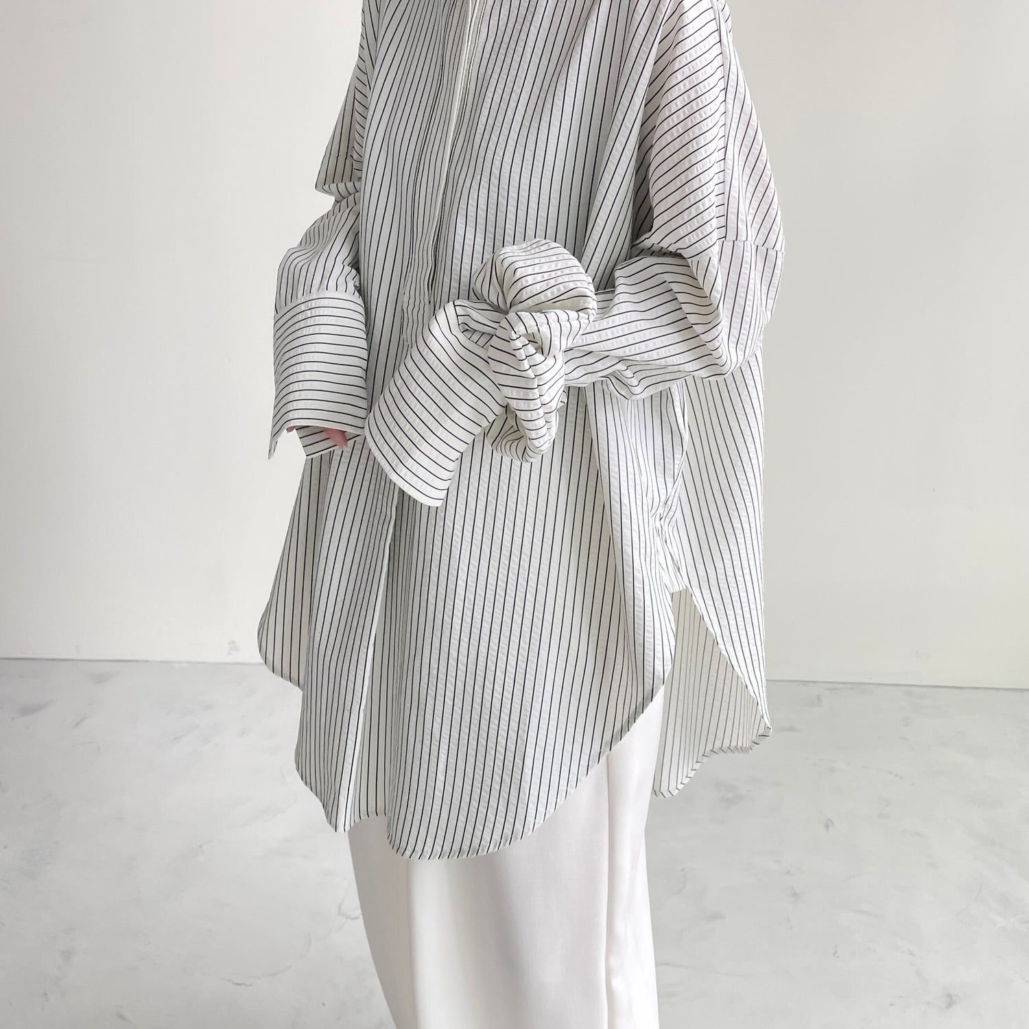 over size no collar seersucker shirt / stripe