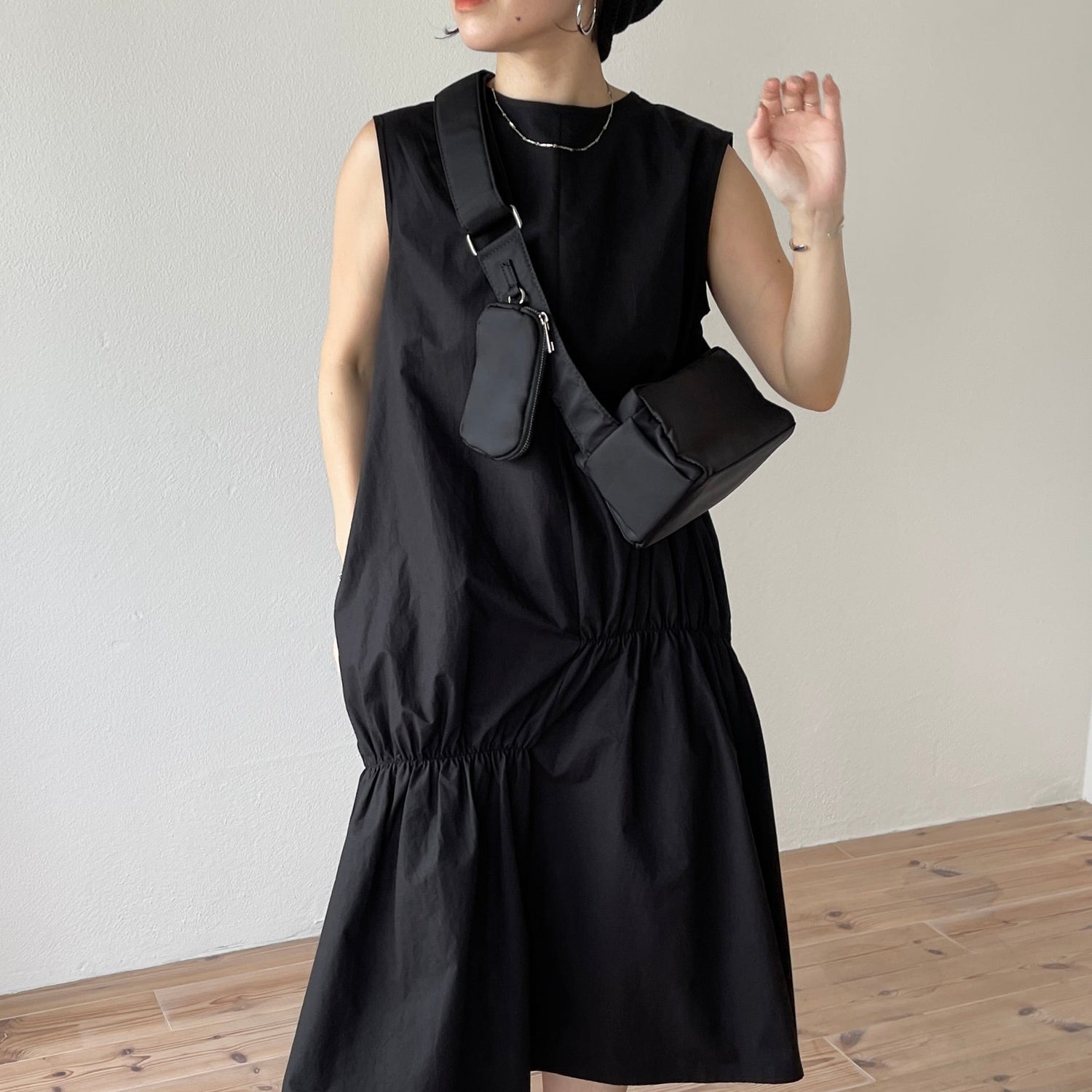 【SAMPLE】many many gather one piece / black