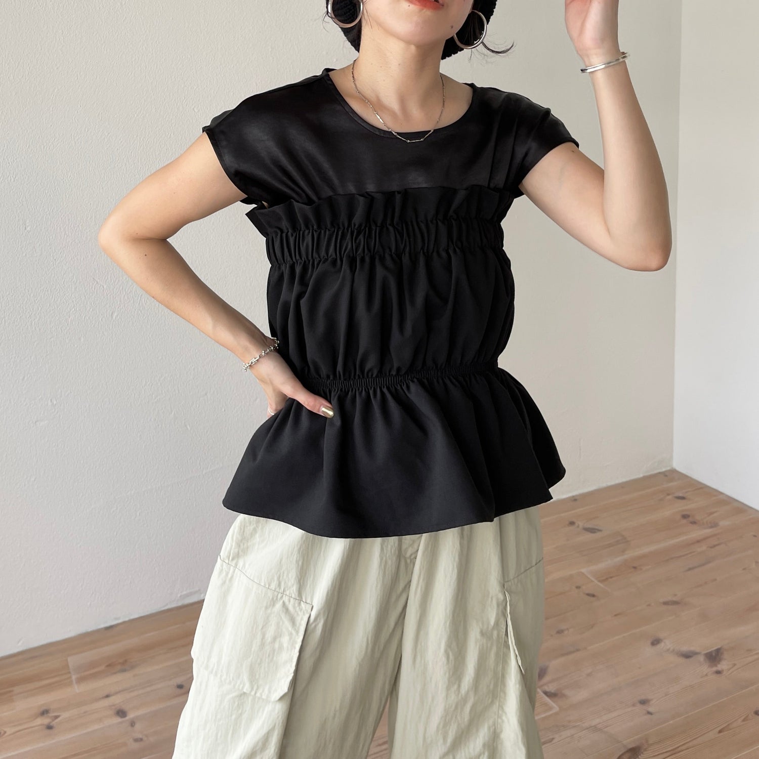 plus one nylon bustier / black (シャカシャカナイロン素材)