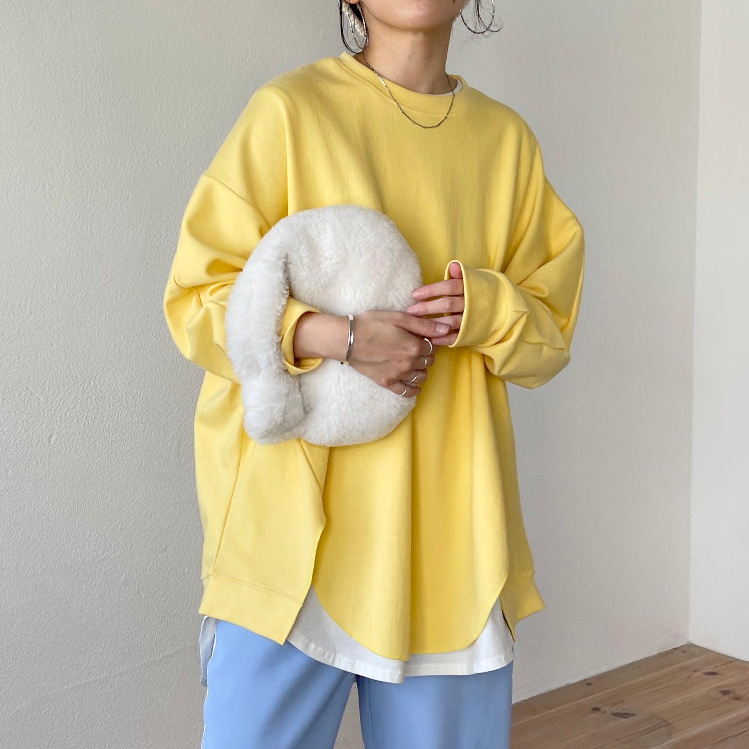 asymmetry design sweat / milky yellow