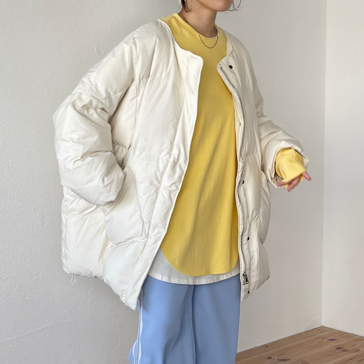 asymmetry design sweat / milky yellow
