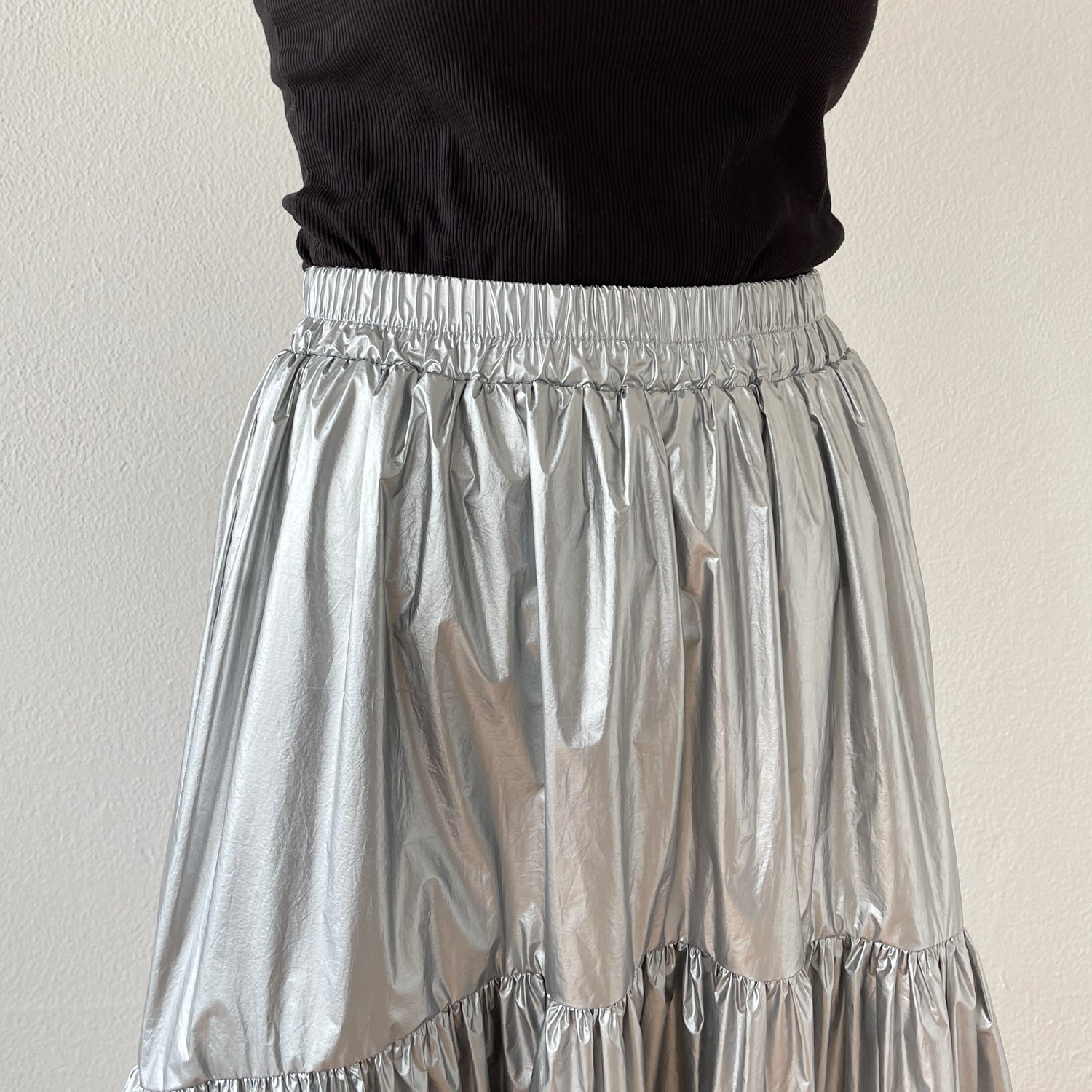 metallic gatherer flare skirt / silver