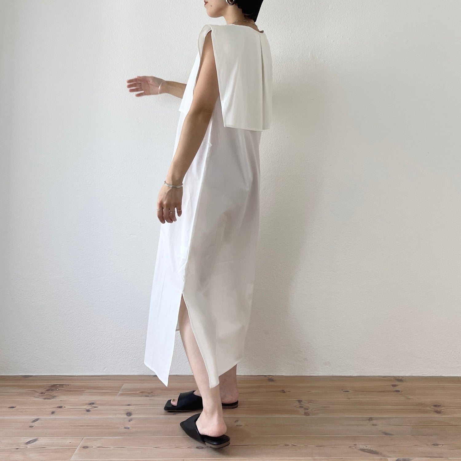 【SAMPLE】cape juicy one piece / white