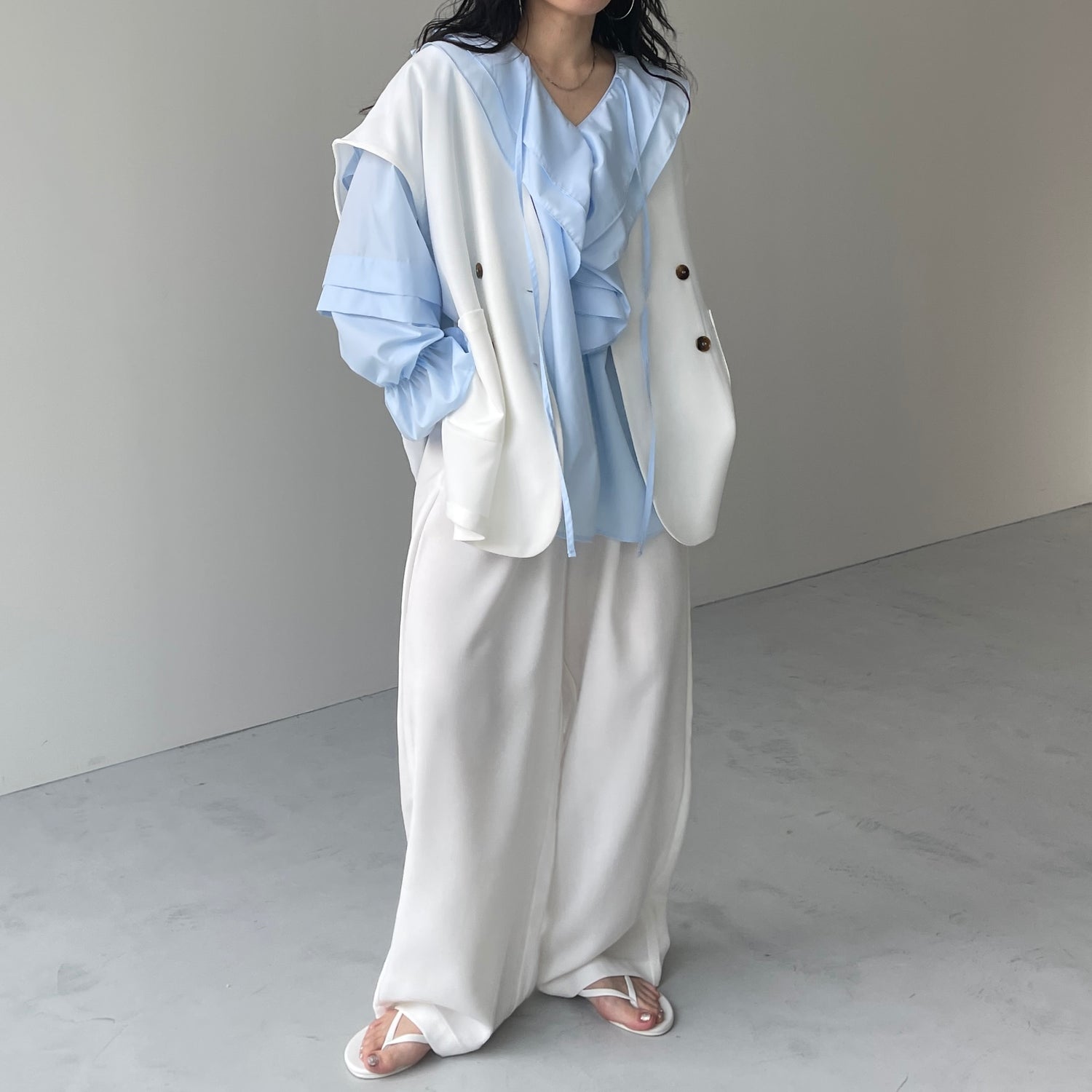 big collar frill blouse / light blue