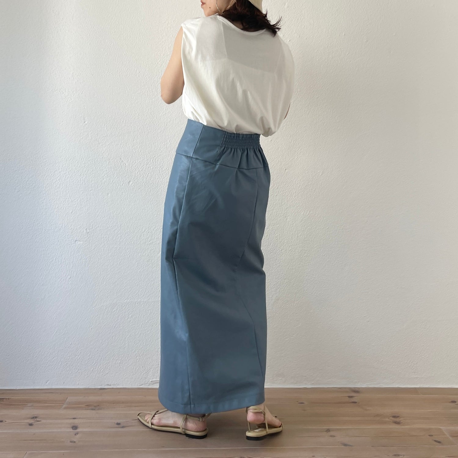 【SAMPLE】eco leather wrap skirt / sky blue