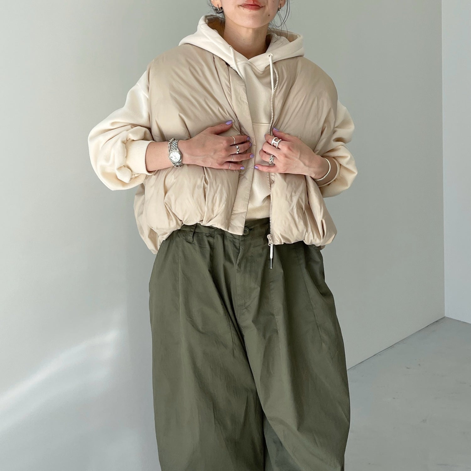 egg down vest / beige