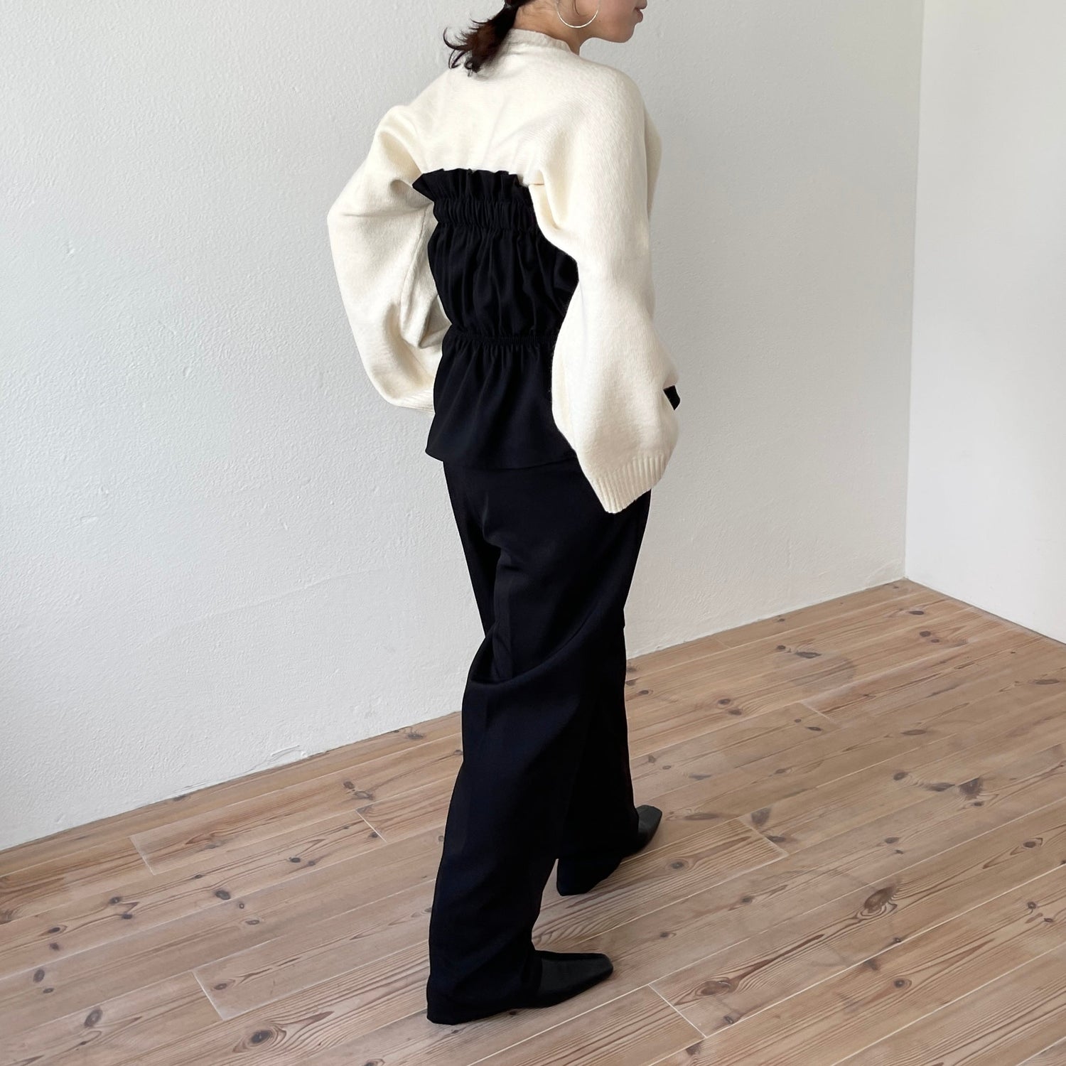 plus one nylon bustier / black (シャカシャカナイロン素材)
