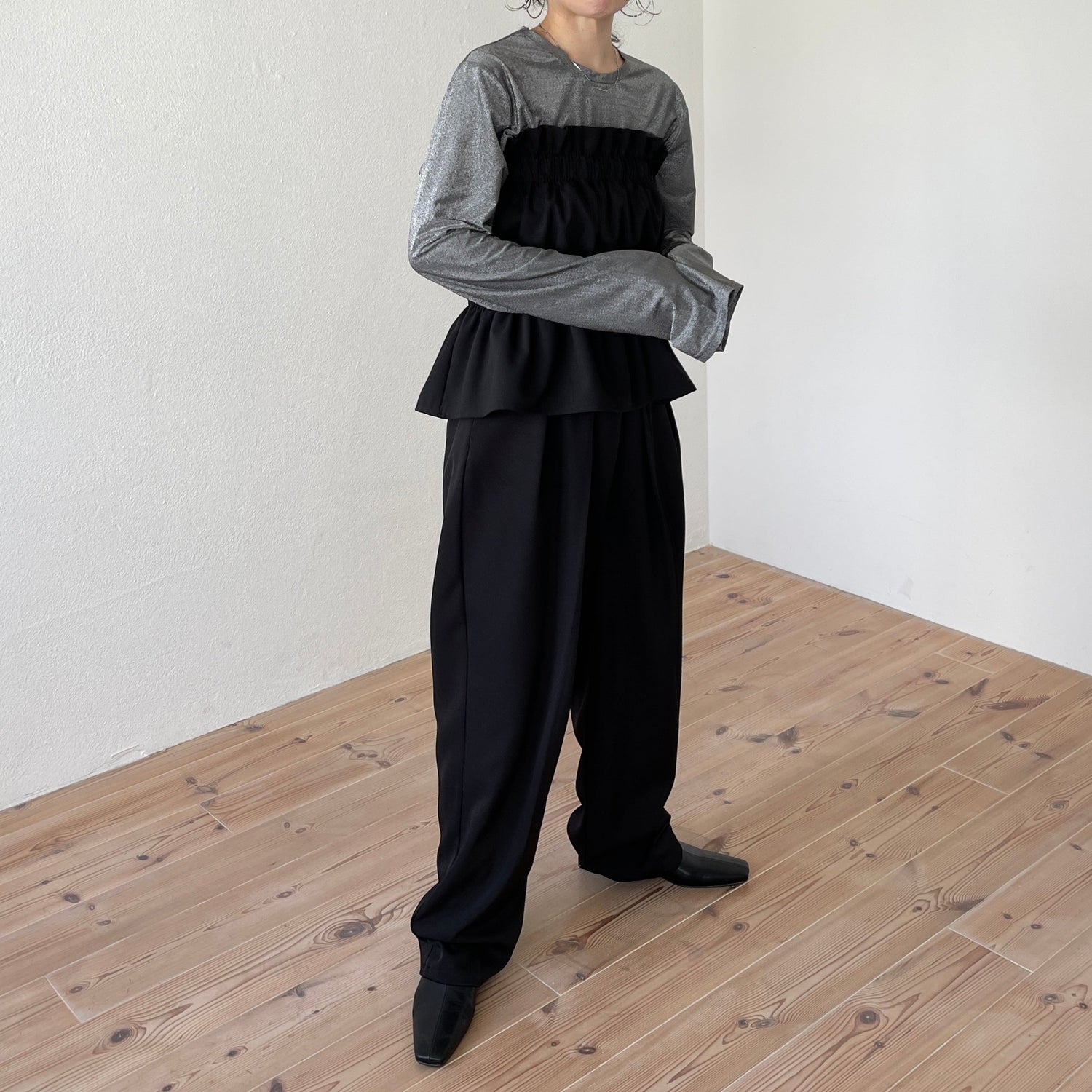 plus one nylon bustier / black (シャカシャカナイロン素材)