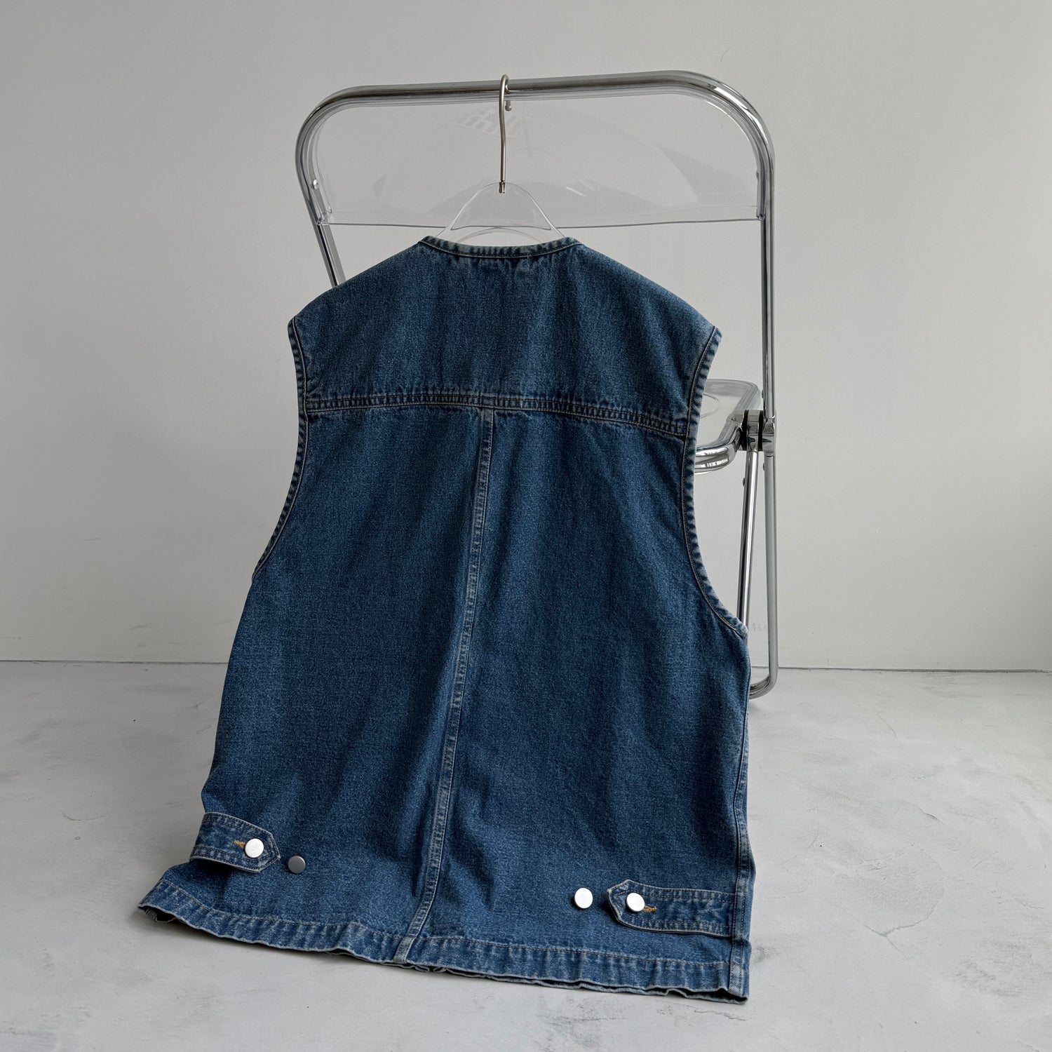 8 pockets BUDDY DENIM VEST / blue