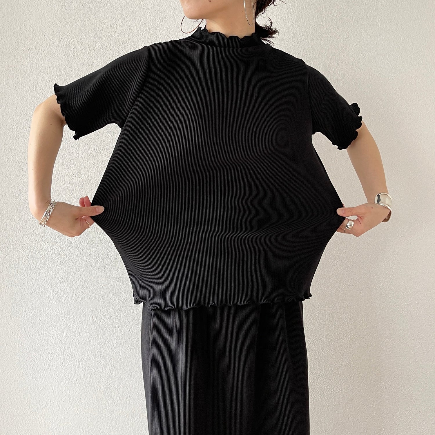 【SAMPLE】super stretch pleats tops / black