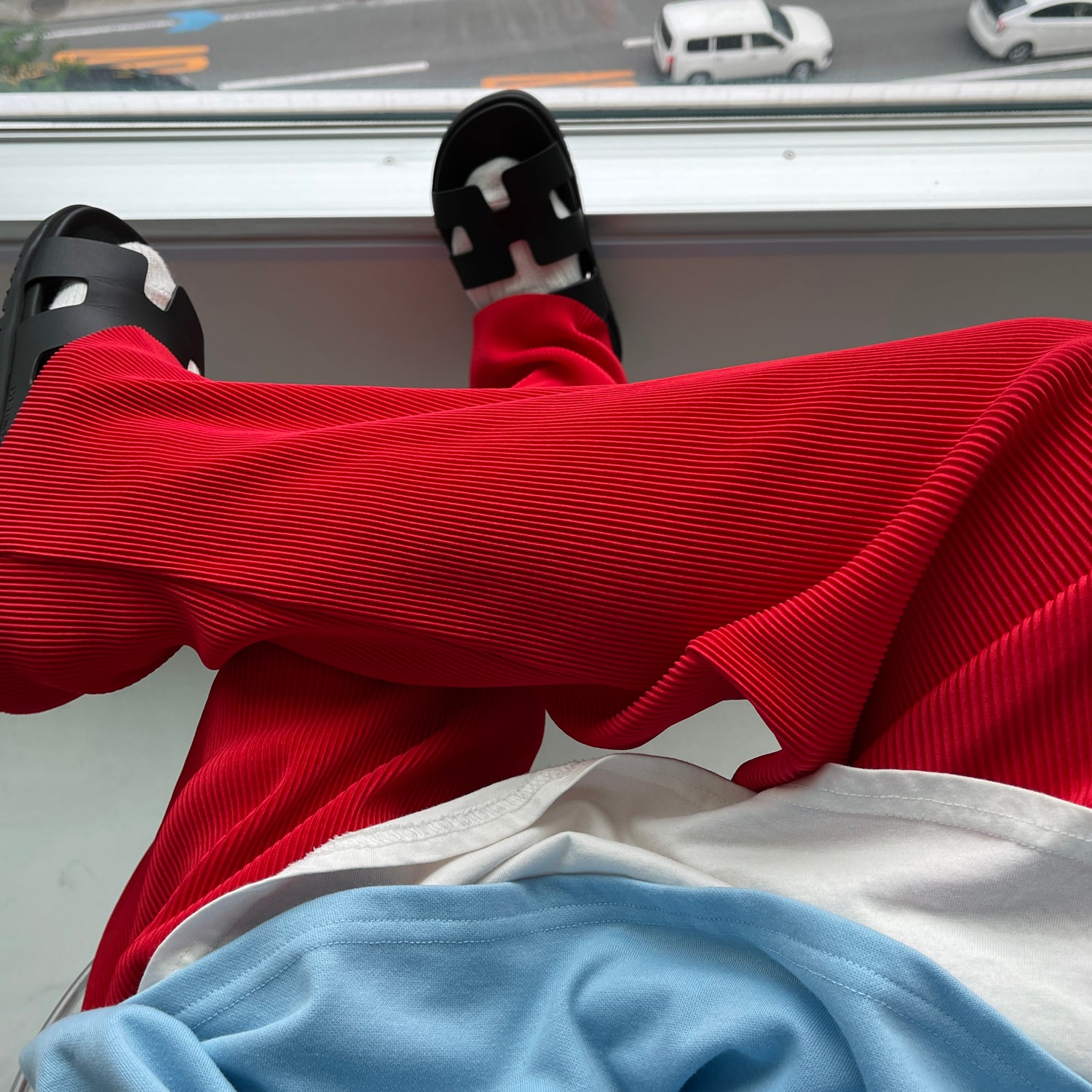daily daily super stretch pleats wide pants / cherry red