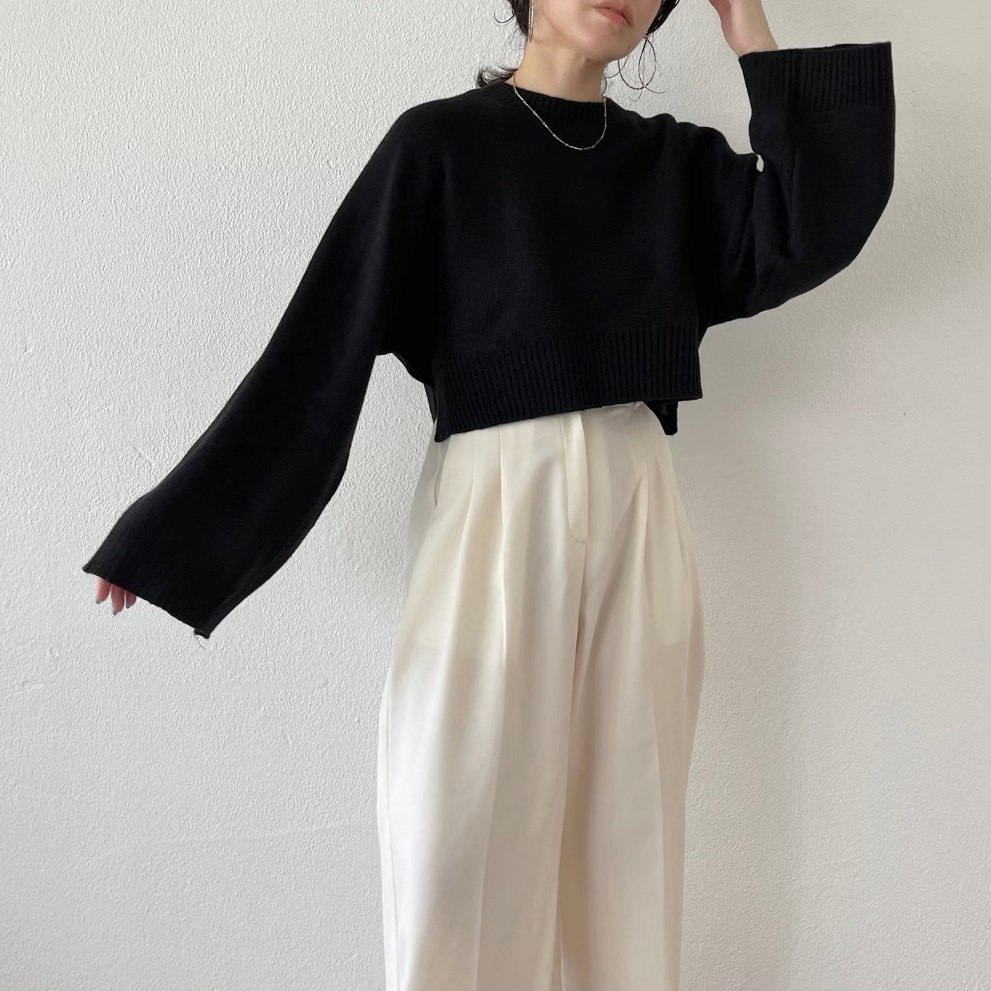 wide sleeve short knit / black
