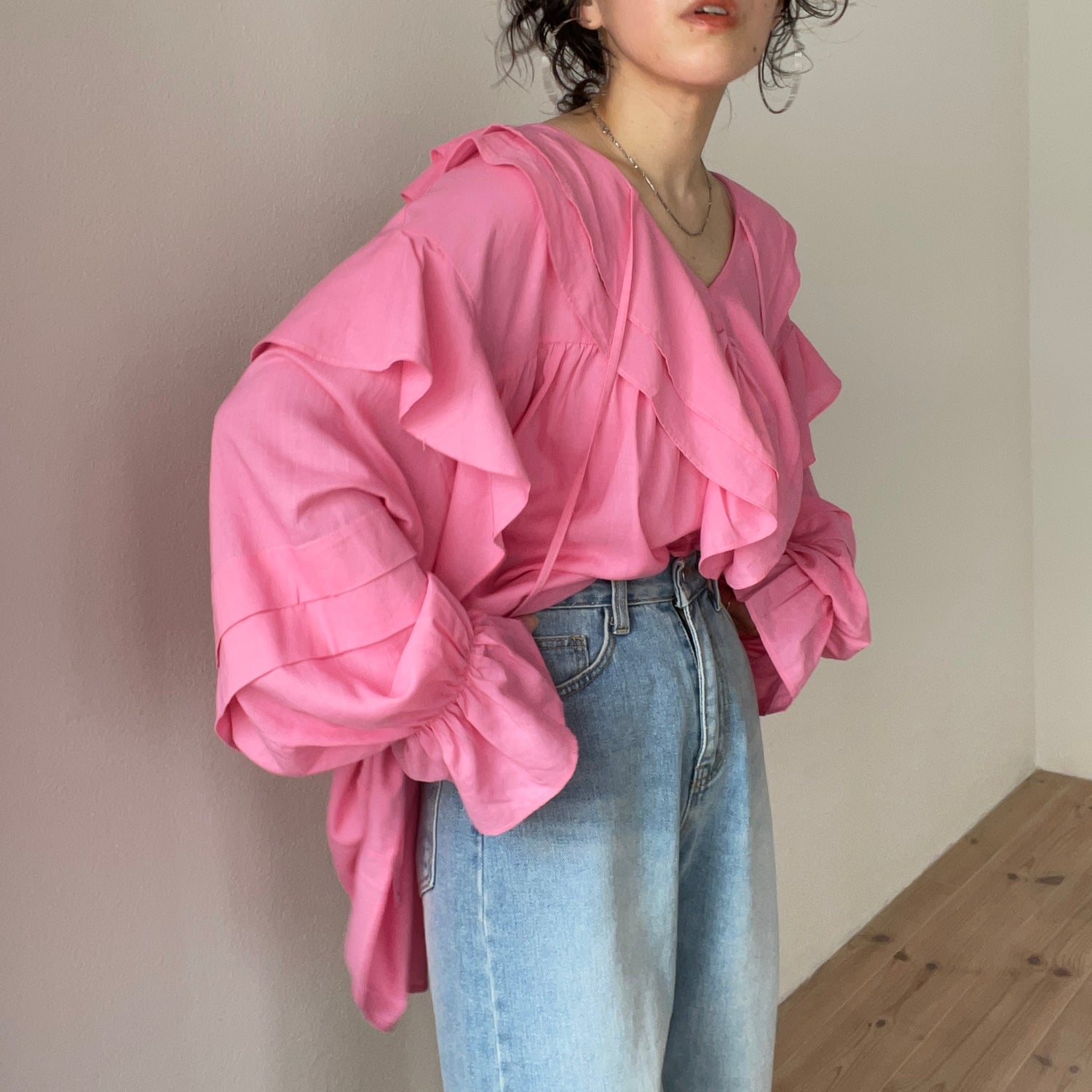 big collar frill blouse / linen pink