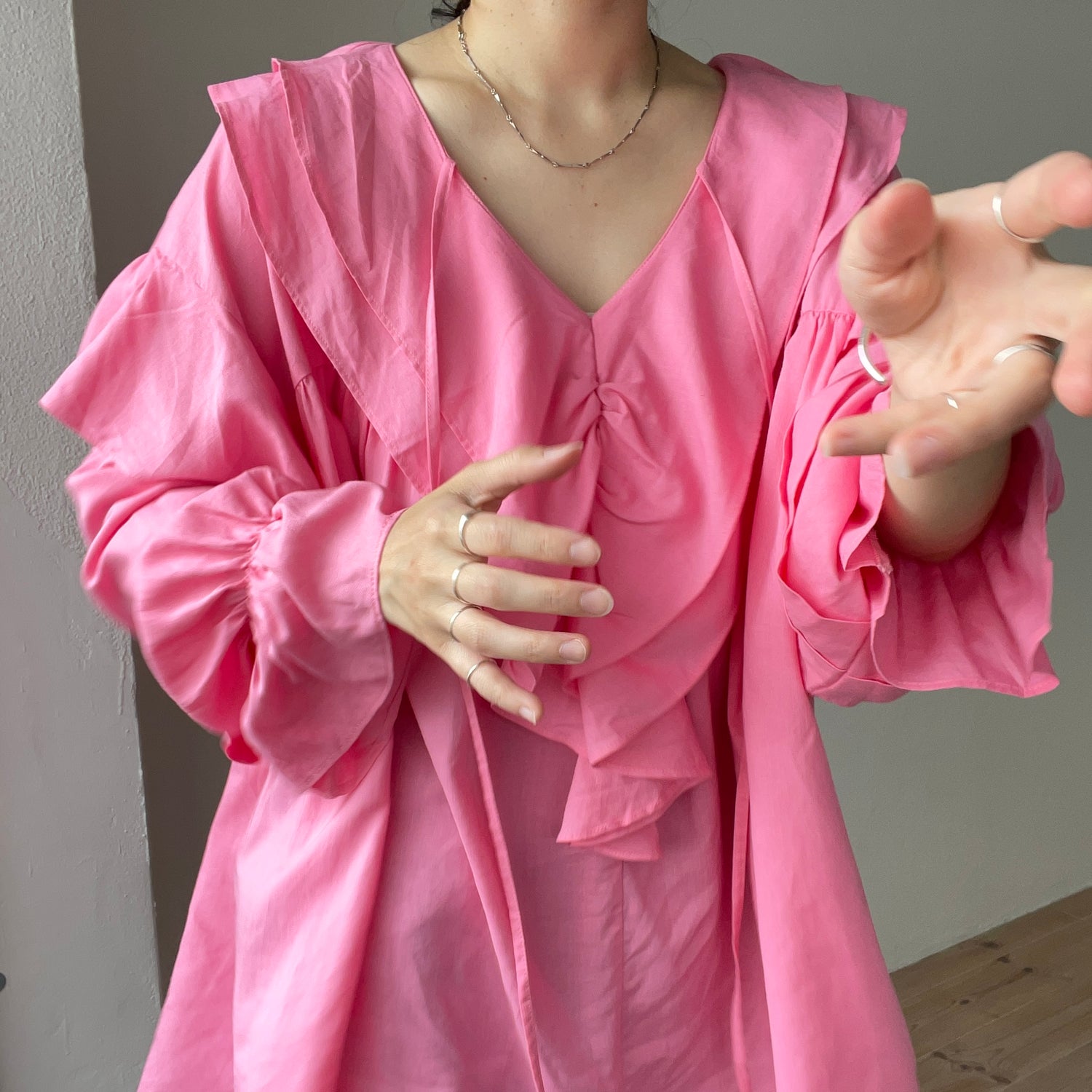 big collar frill blouse / linen pink