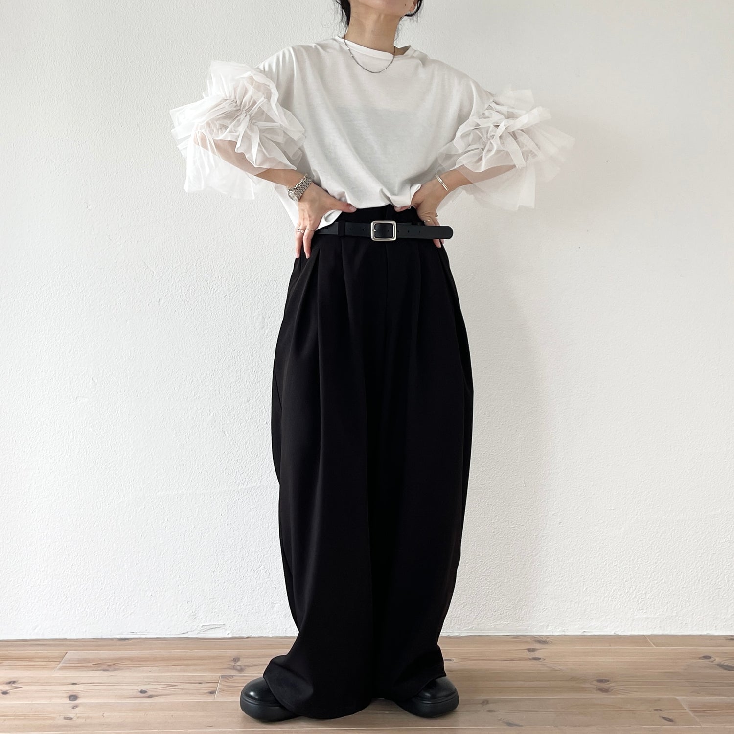 cheer frill tee / ivory