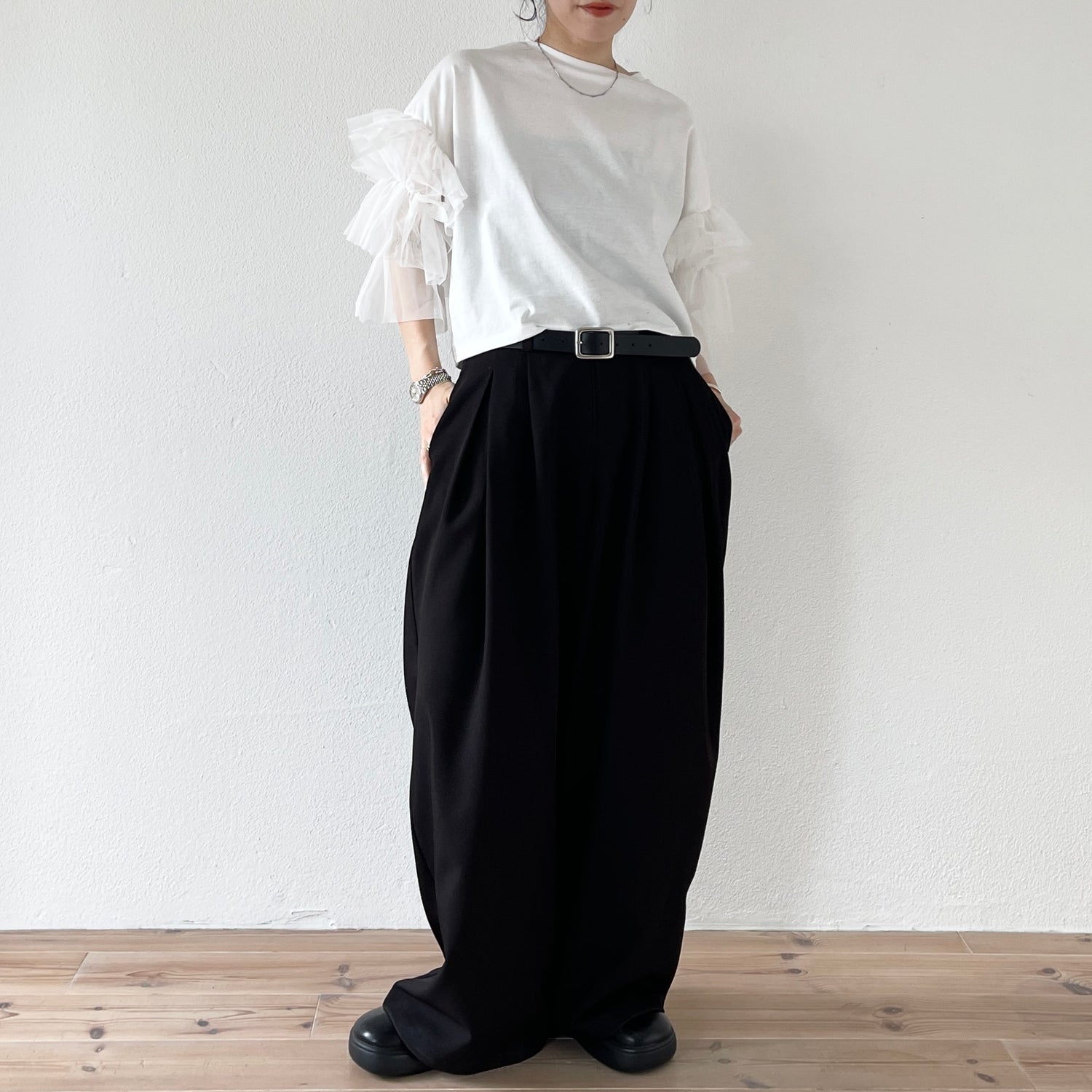 cheer frill tee / ivory