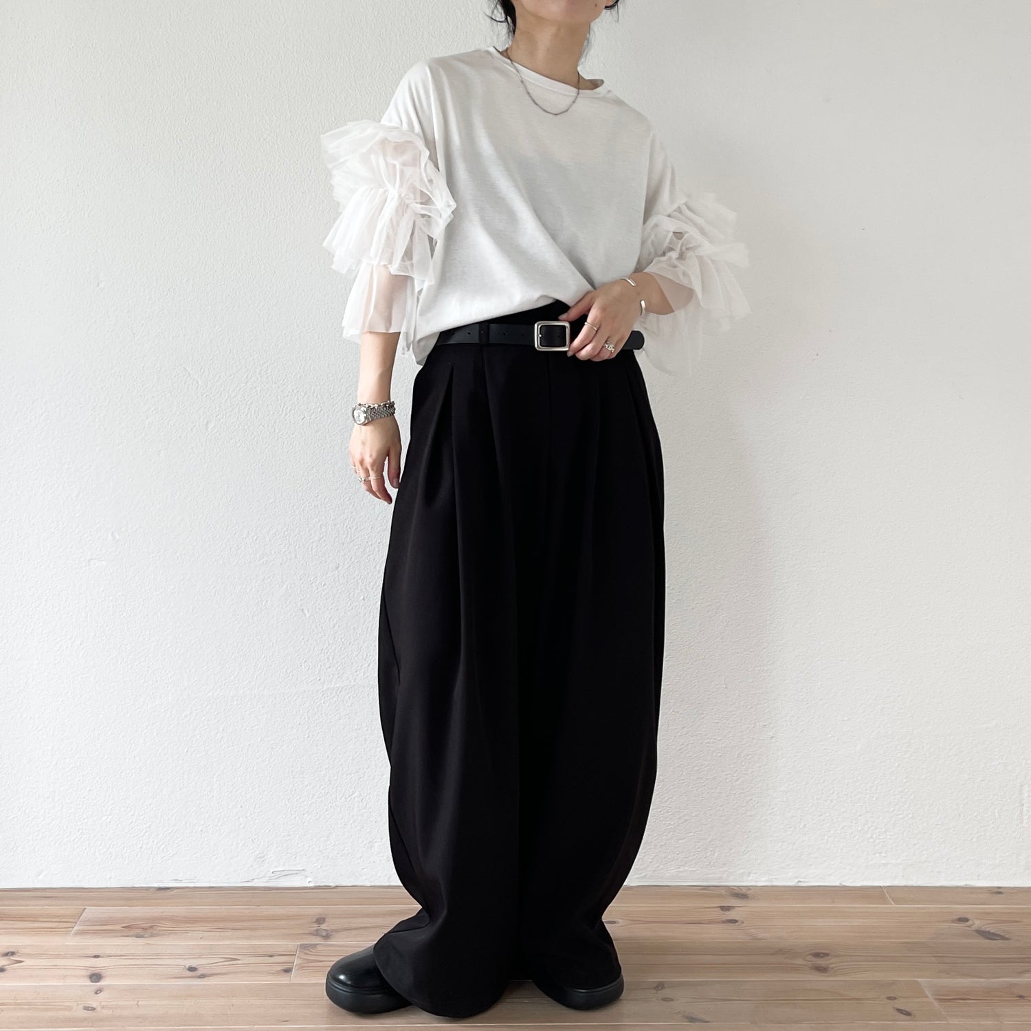 cheer frill tee / ivory