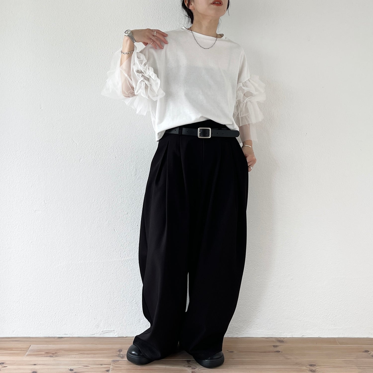 cheer frill tee / ivory